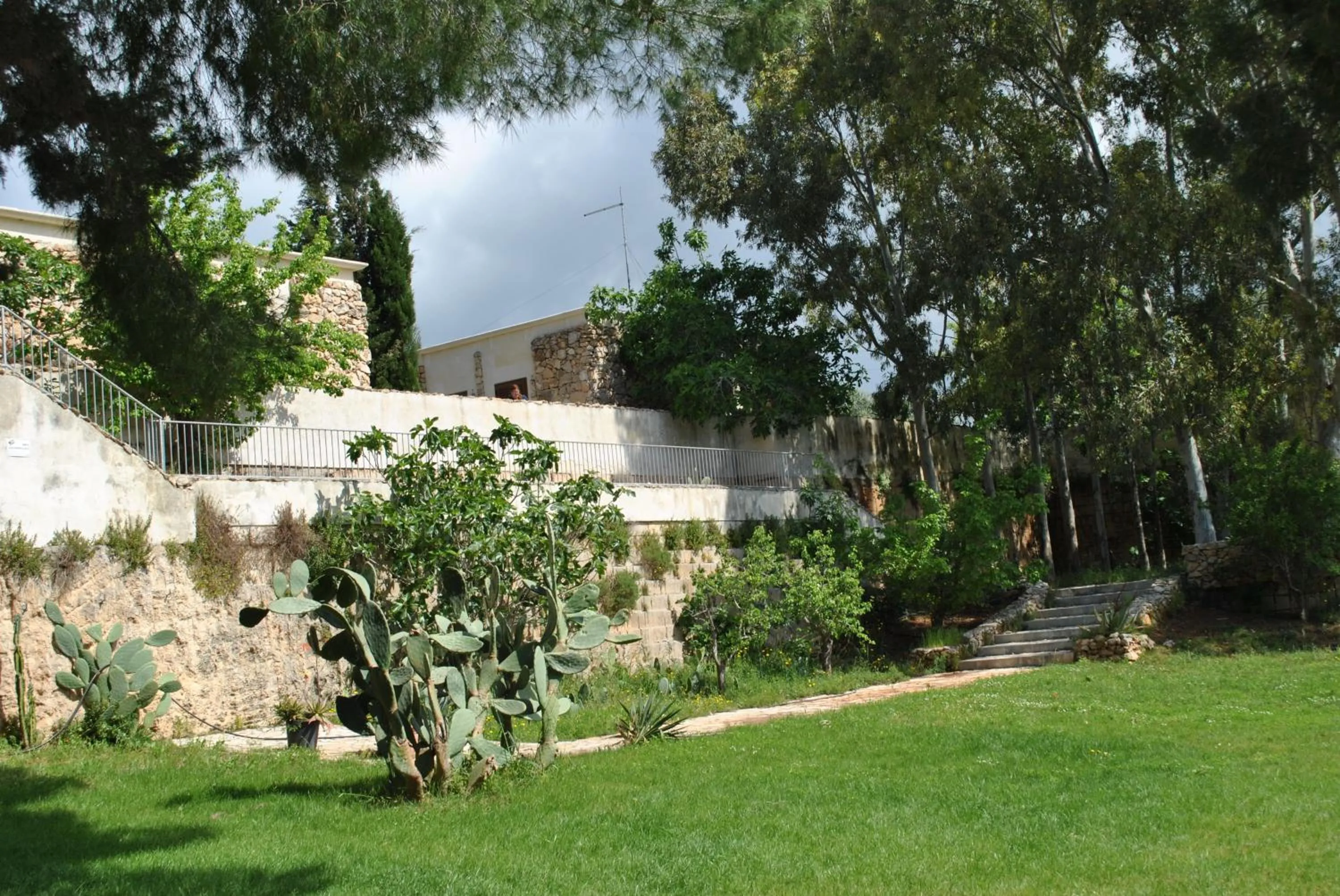 Garden in Borgo Console