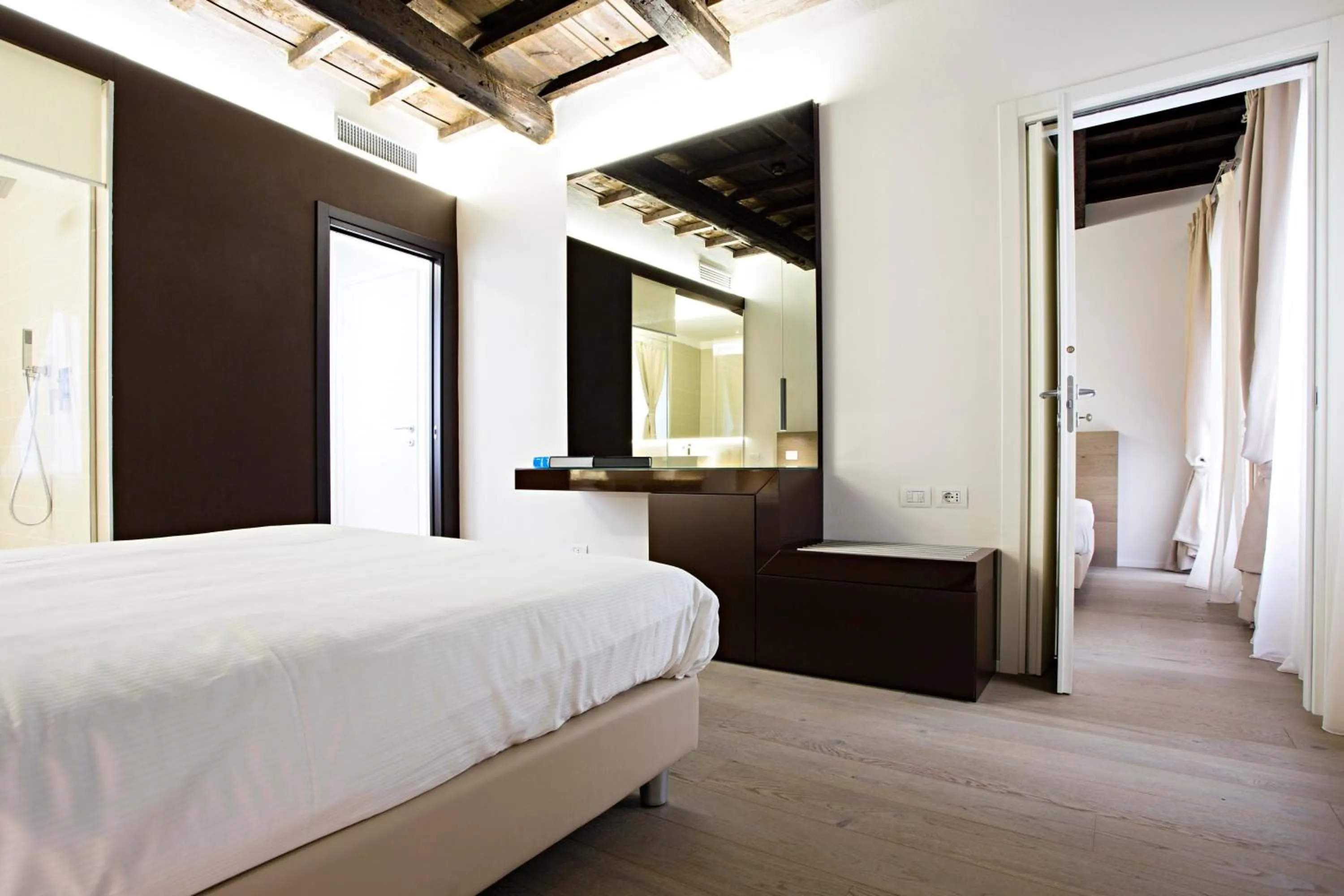 Bedroom, Bed in Borgoleoni 18 - Room and Breakfast