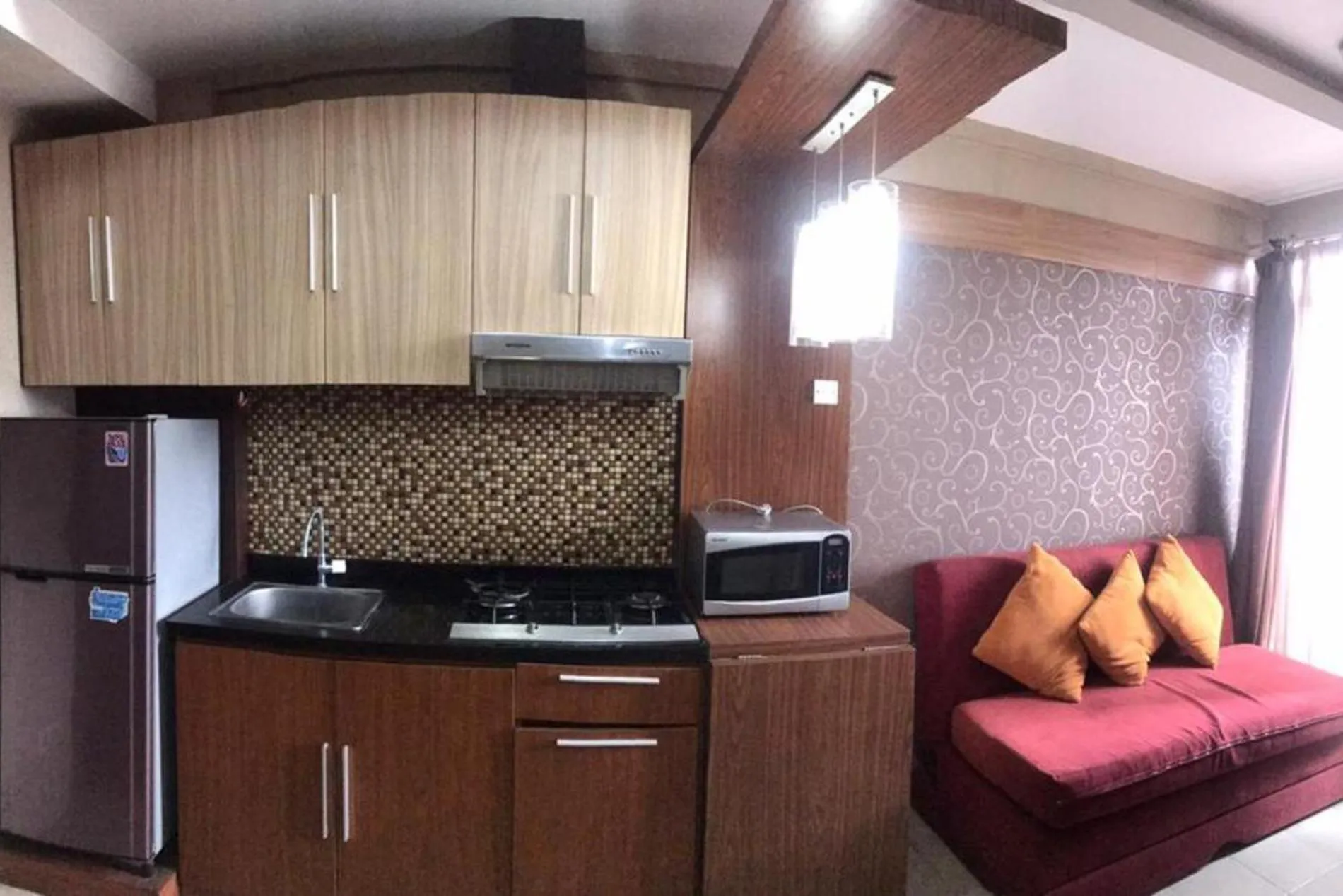 Kitchen or kitchenette in Apartemen The Edge Baros - Kamarku