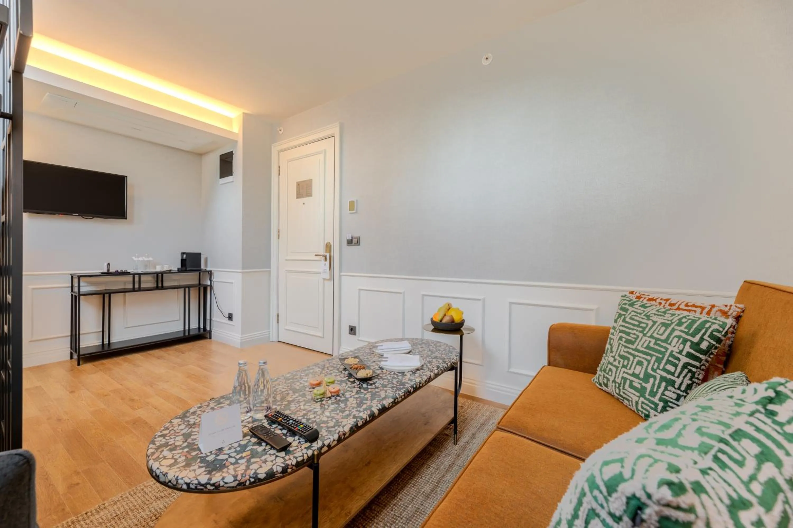 TV and multimedia, Bed in Khai Karaköy