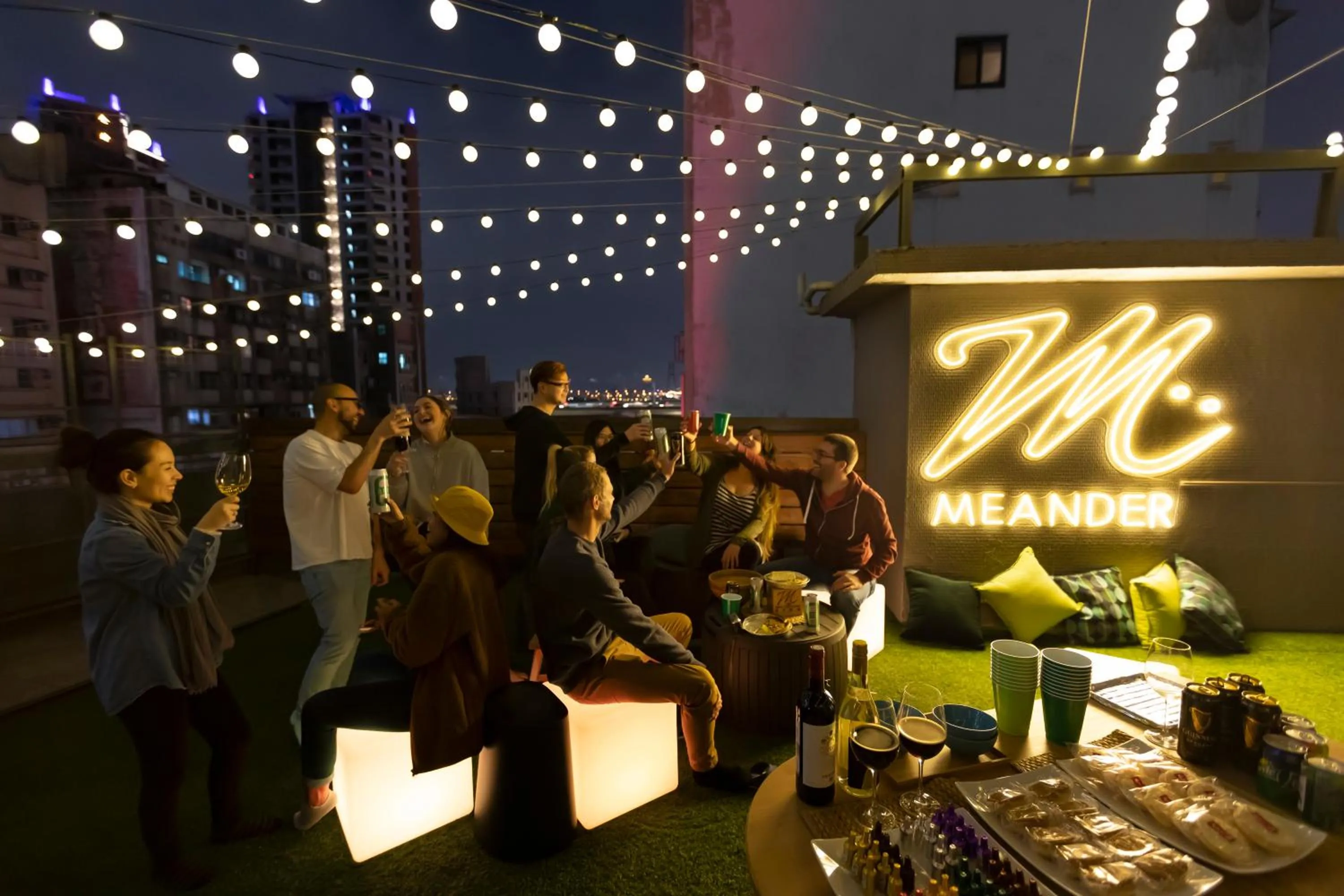 Evening entertainment in MEANDER Taipei