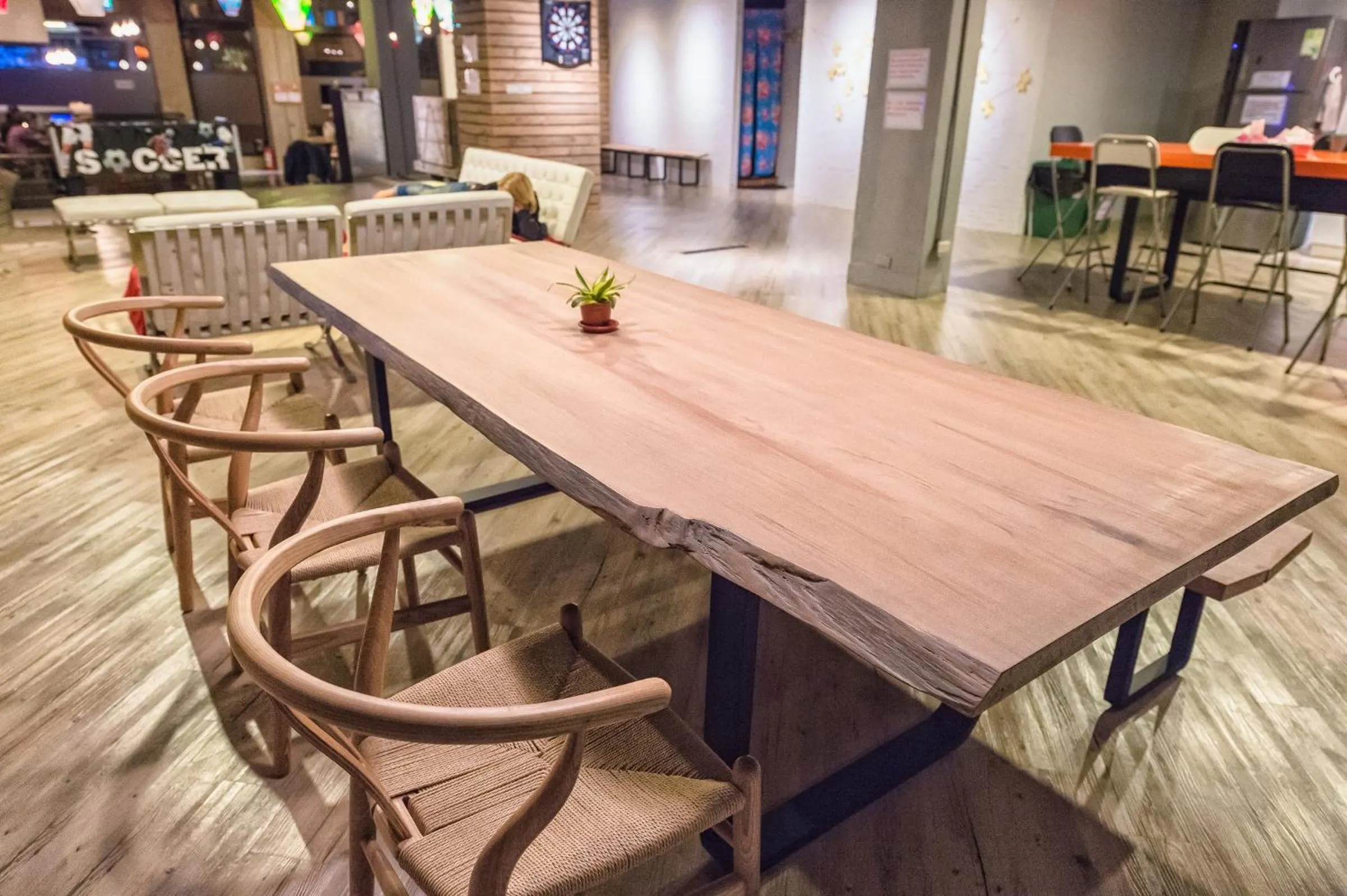 Communal lounge/ TV room in MEANDER Taipei