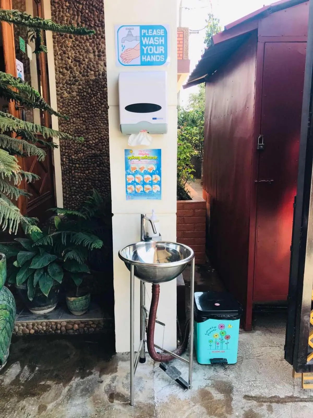 Facade/entrance in Inle Apex Hotel