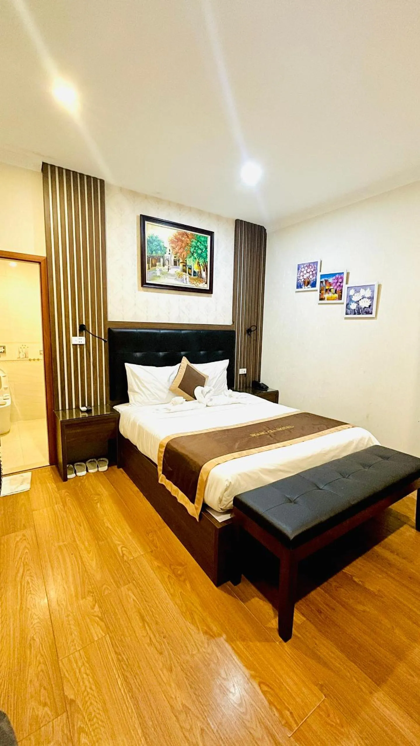 Bed in Hoàng Gia Hotel