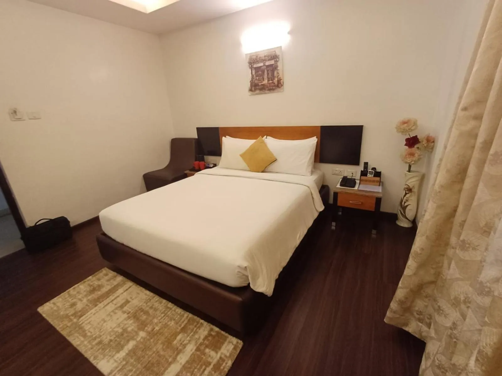 Photo of the whole room, Bed in D and A BOUTIQUE HOTEL PERUNGUDI
