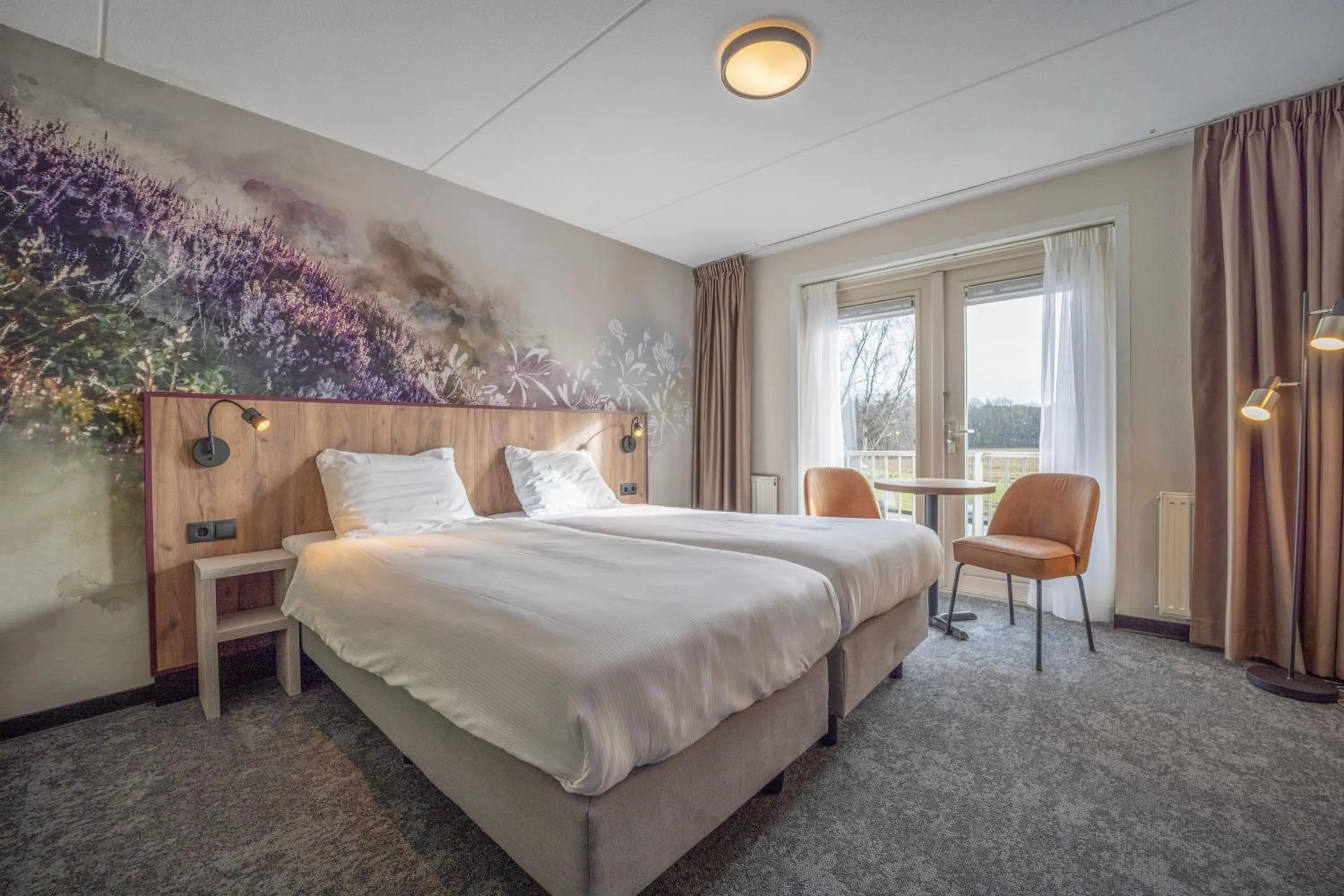 Photo of the whole room, Bed in Fletcher Hotel - Restaurant de Zeegser Duinen