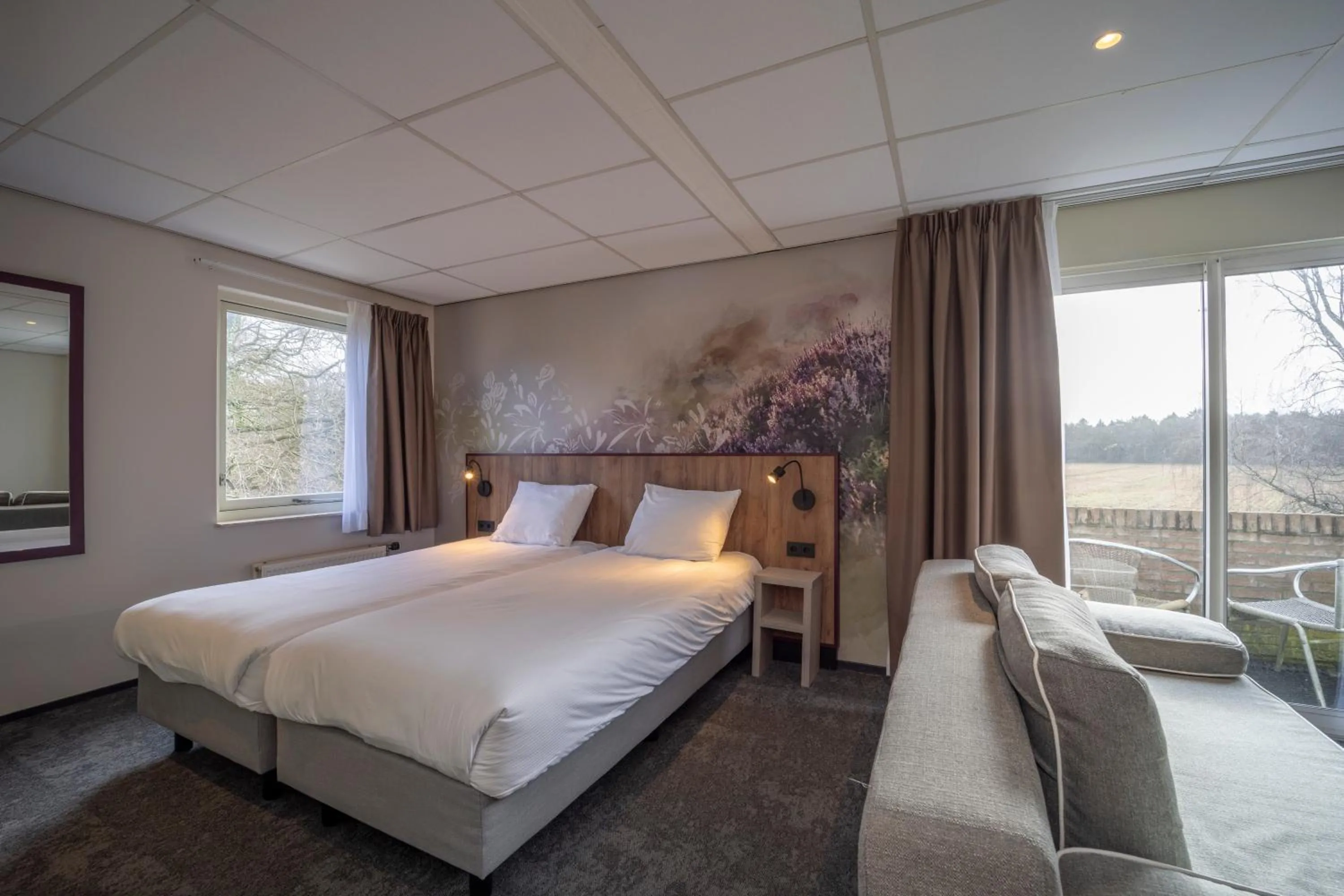 Bed in Fletcher Hotel - Restaurant de Zeegser Duinen