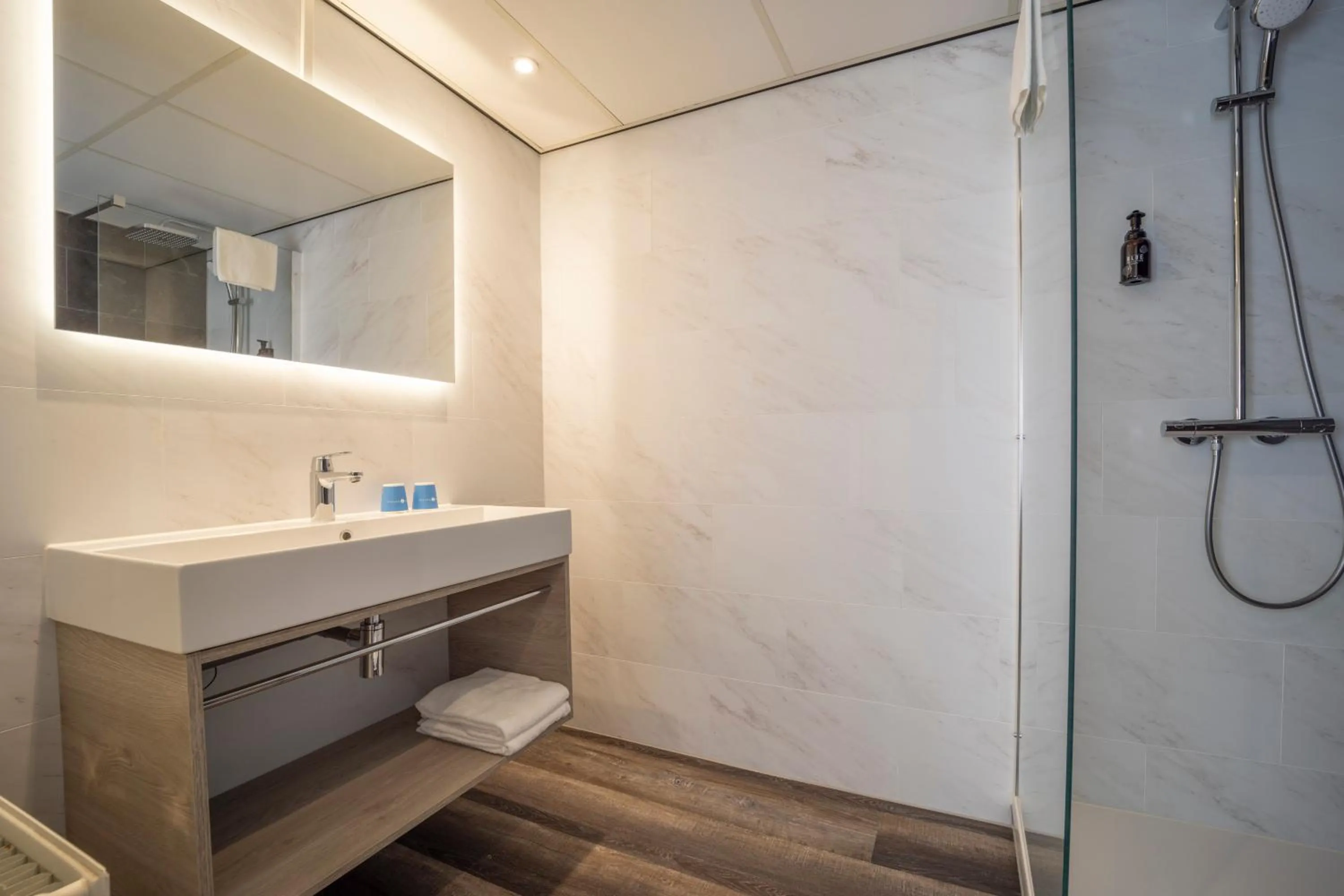 Bathroom in Fletcher Hotel - Restaurant de Zeegser Duinen