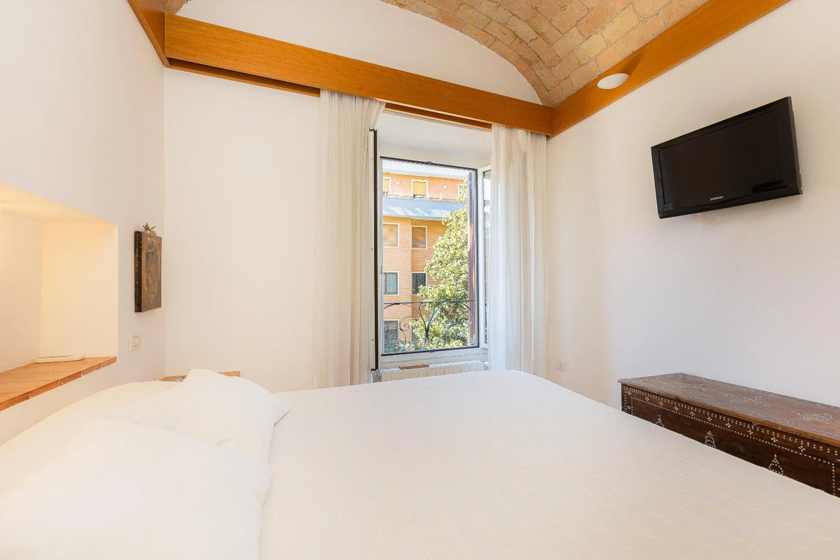 Bed in San Gioacchino View by Rental in Rome
