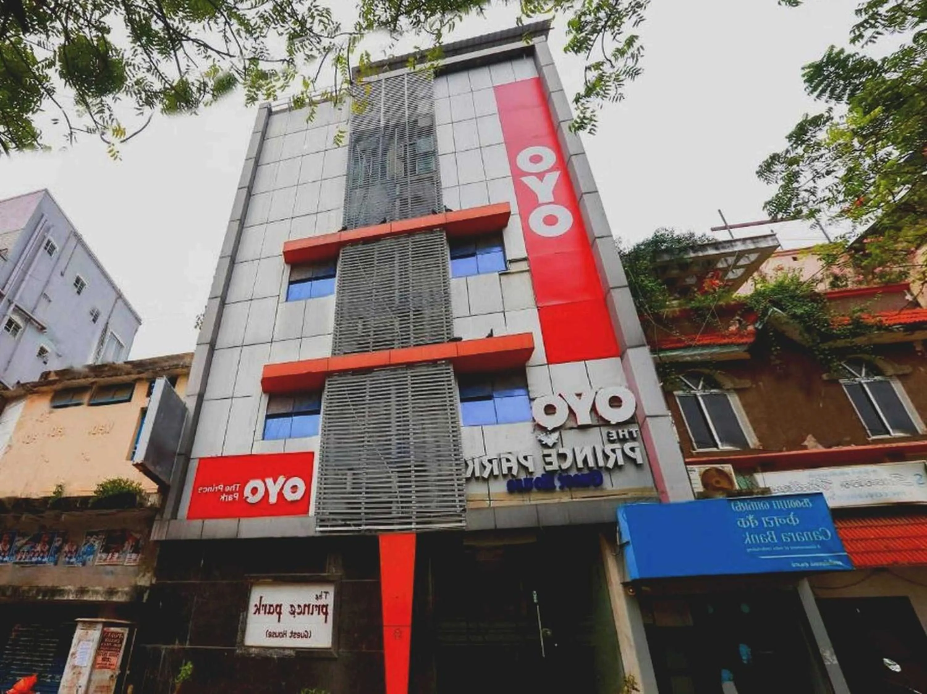 Facade/entrance in Hotel O The prince Park