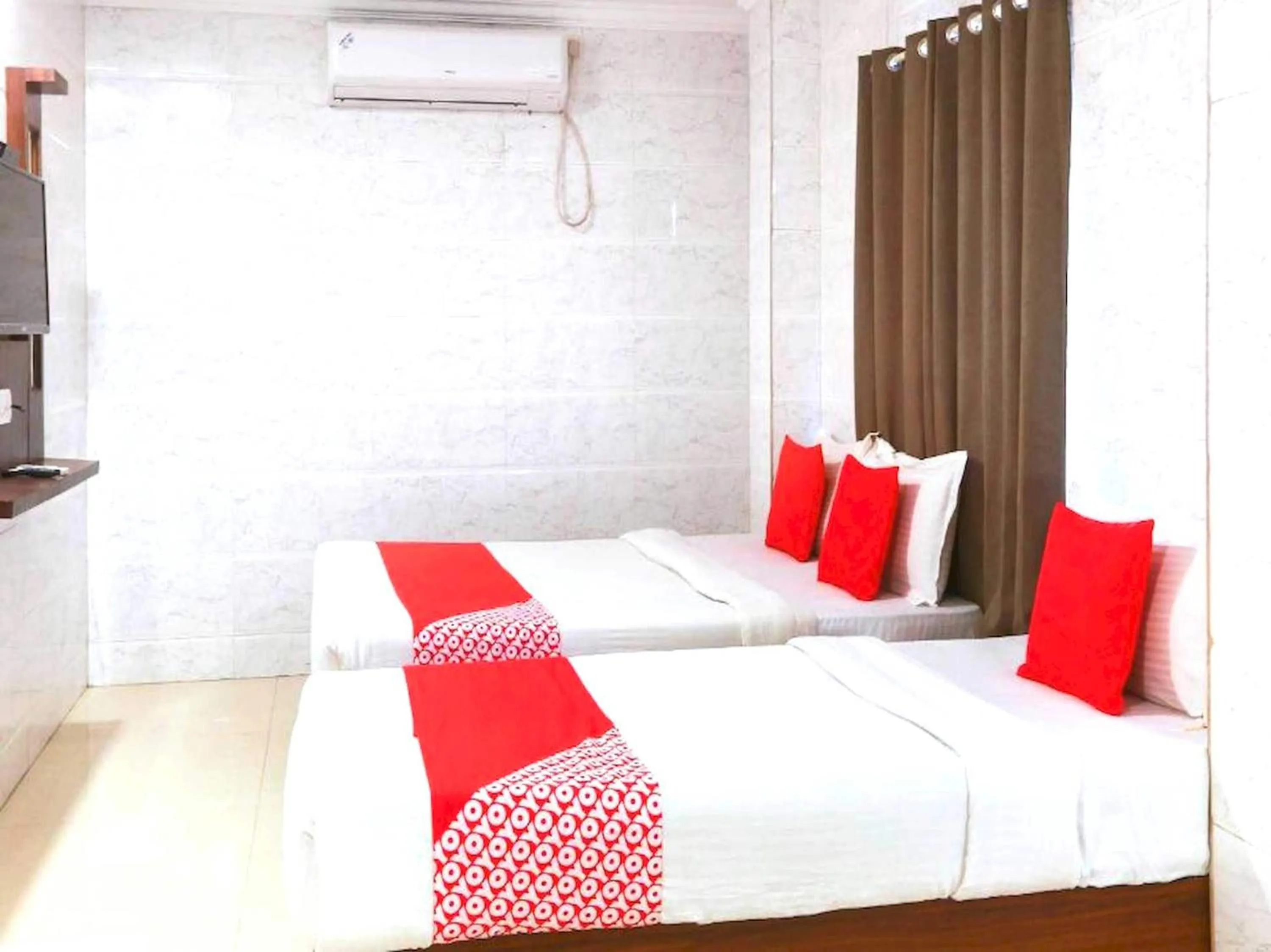 Bedroom, Bed in Hotel O The prince Park