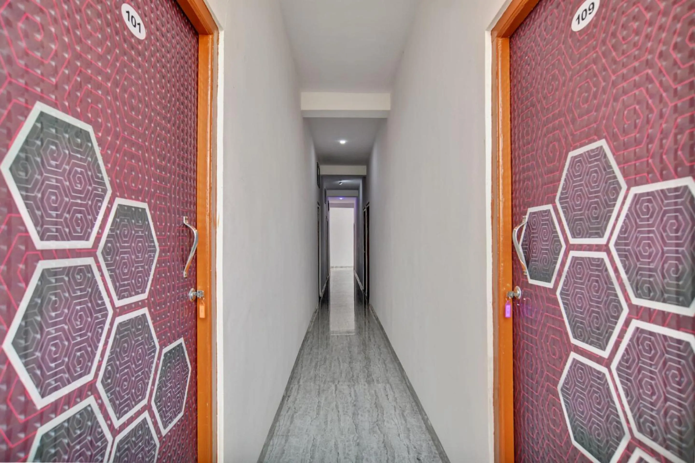 Lobby or reception in Hotel O Choice Inn