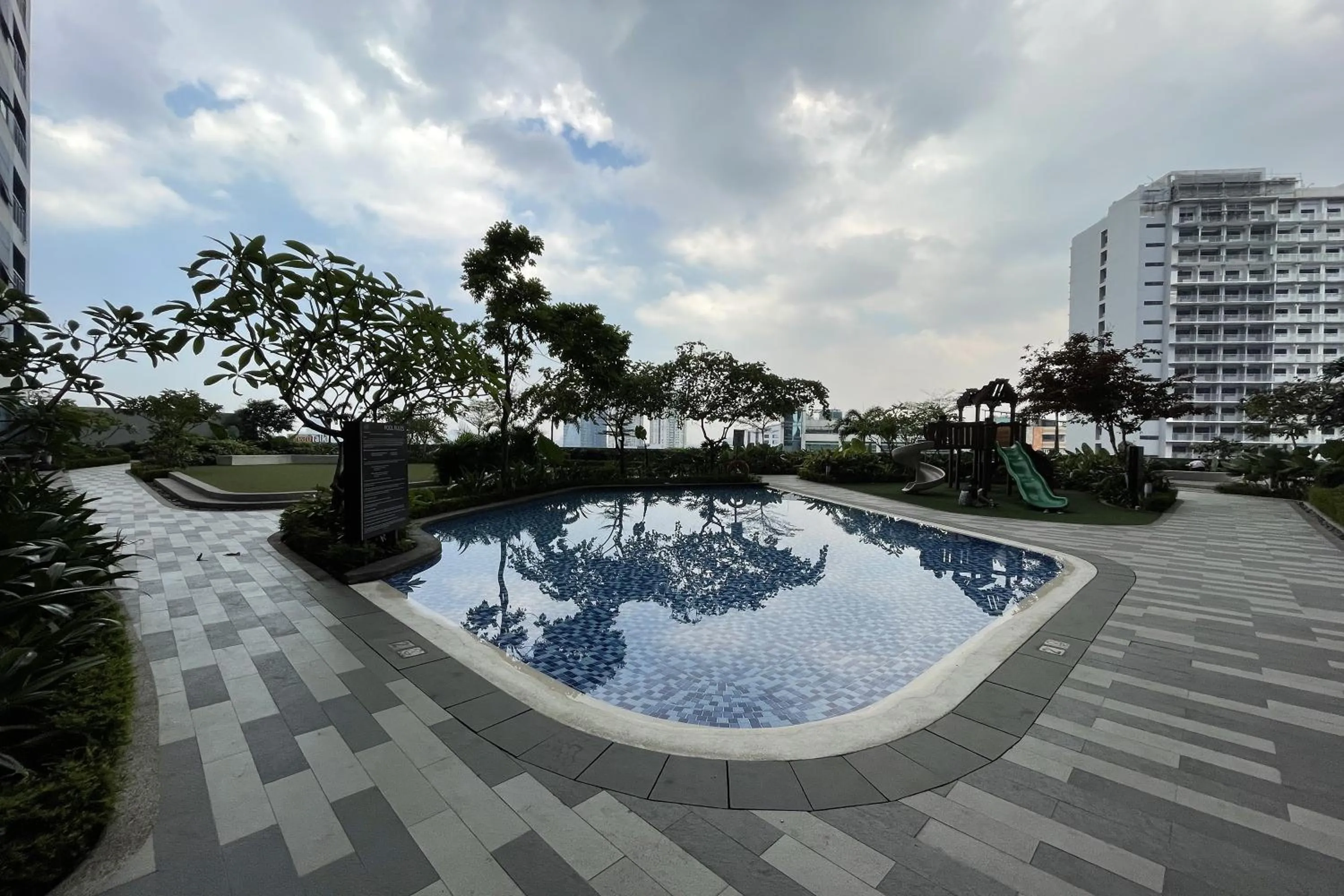 Property building in Luxury Air Residences By Makati