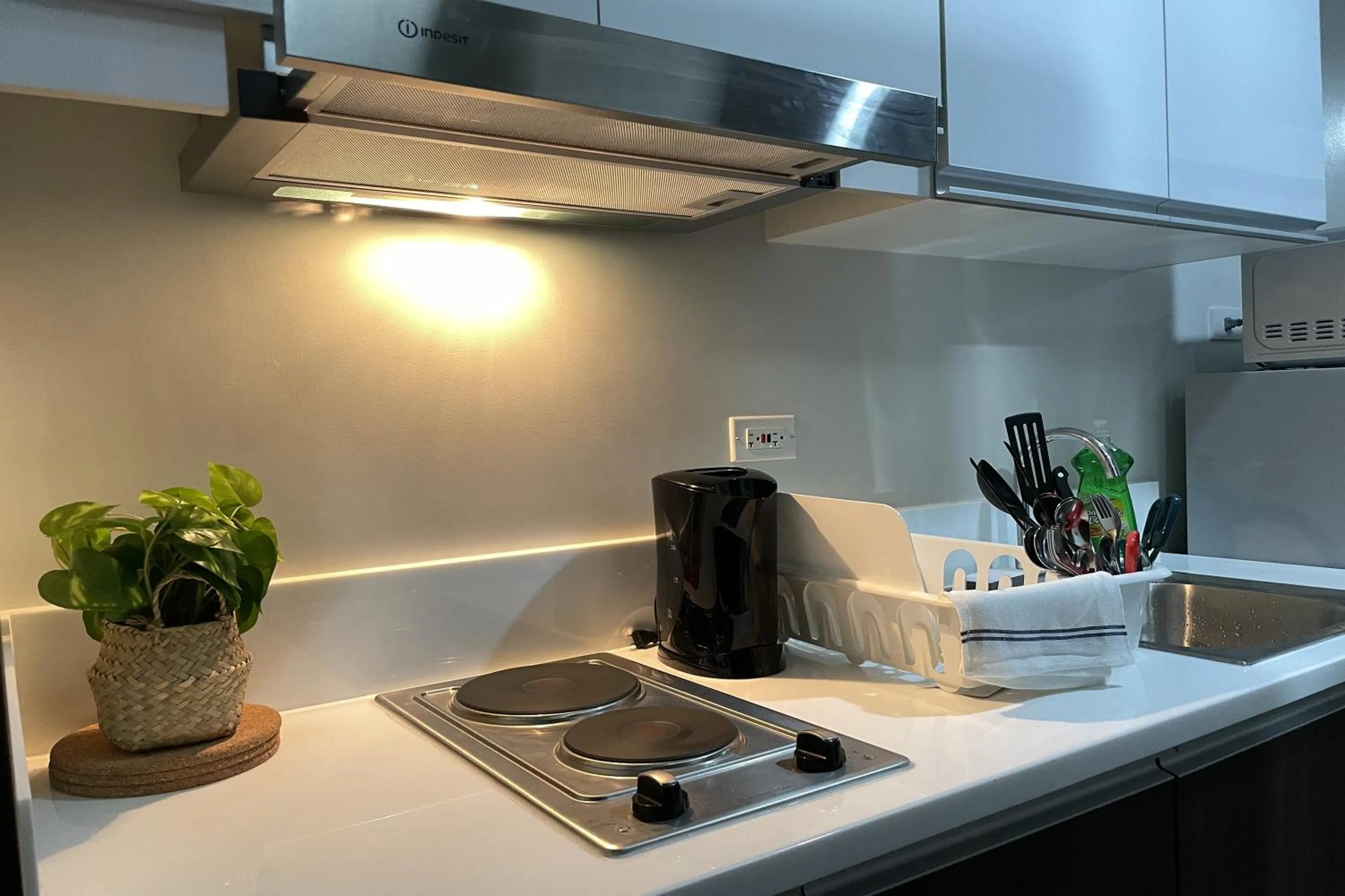 Kitchen or kitchenette in Luxury Air Residences By Makati