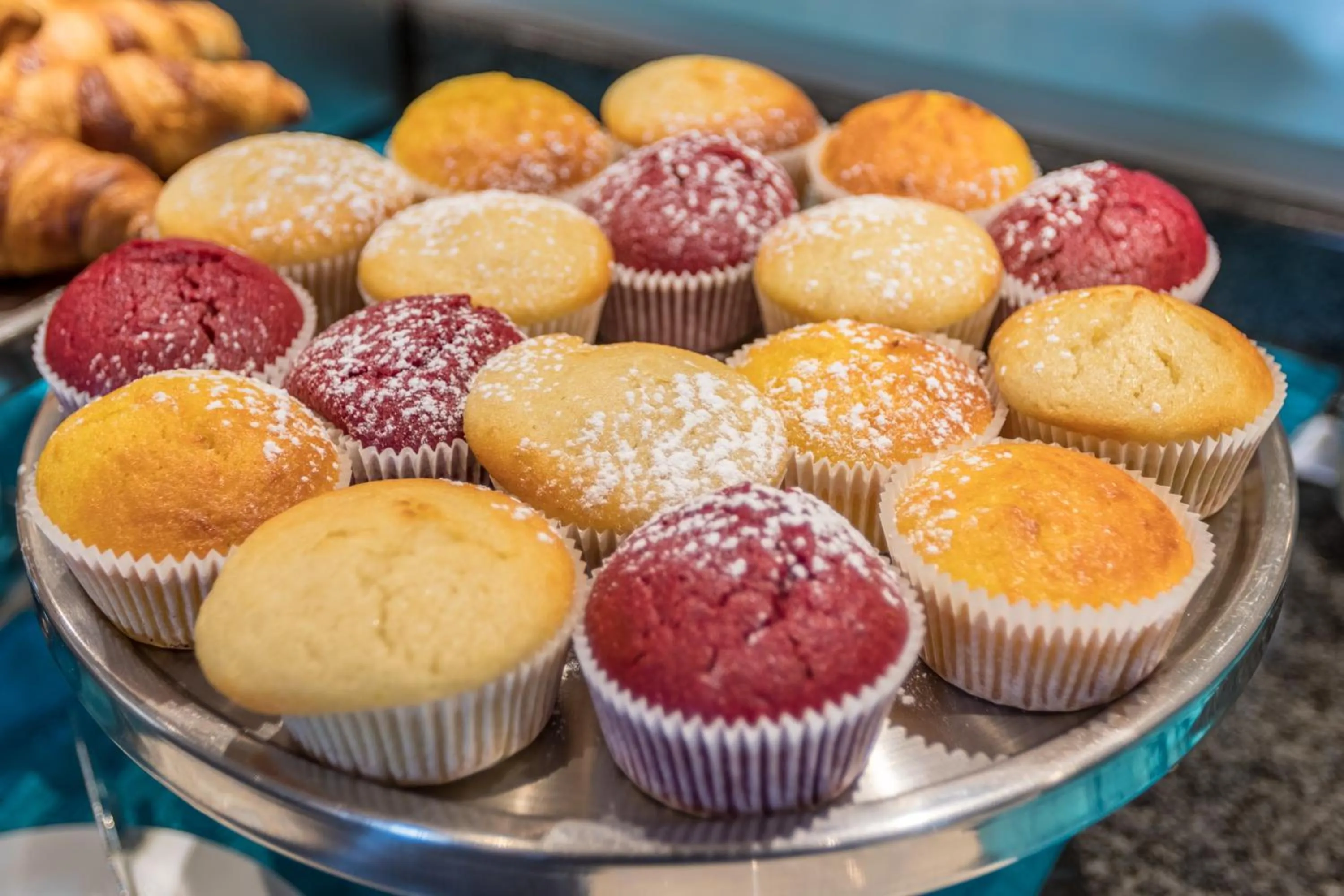 Restaurant/places to eat in Road Lodge Isando