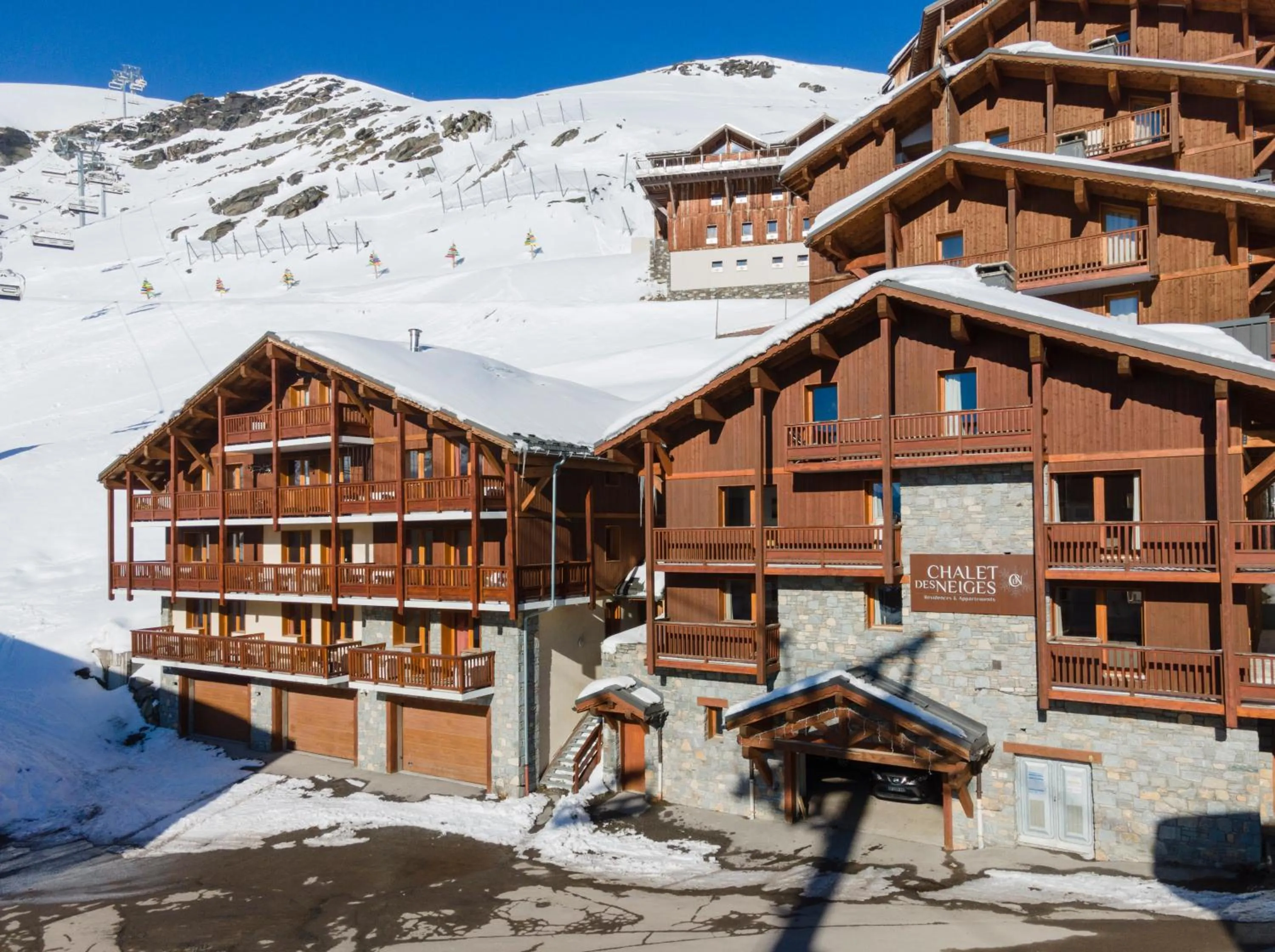 Property building in Chalet des Neiges Plein Sud