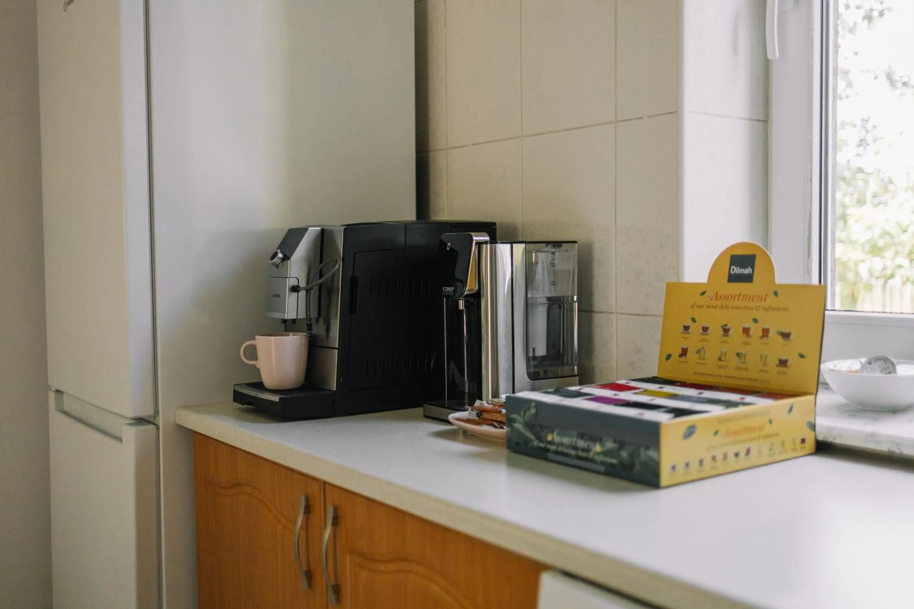 Kitchen or kitchenette in Girls Willa