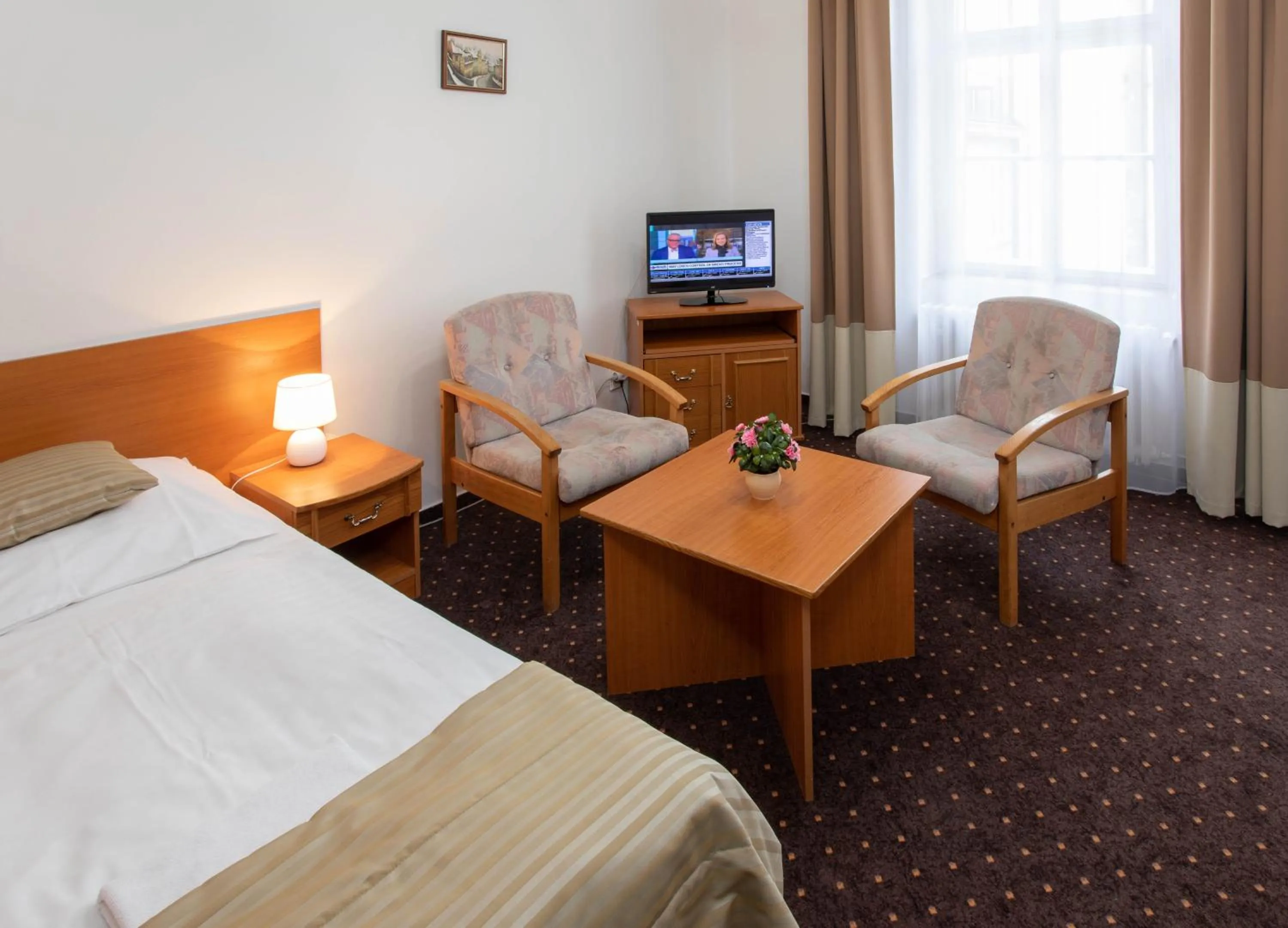 TV and multimedia, Bed in Novoměstský hotel