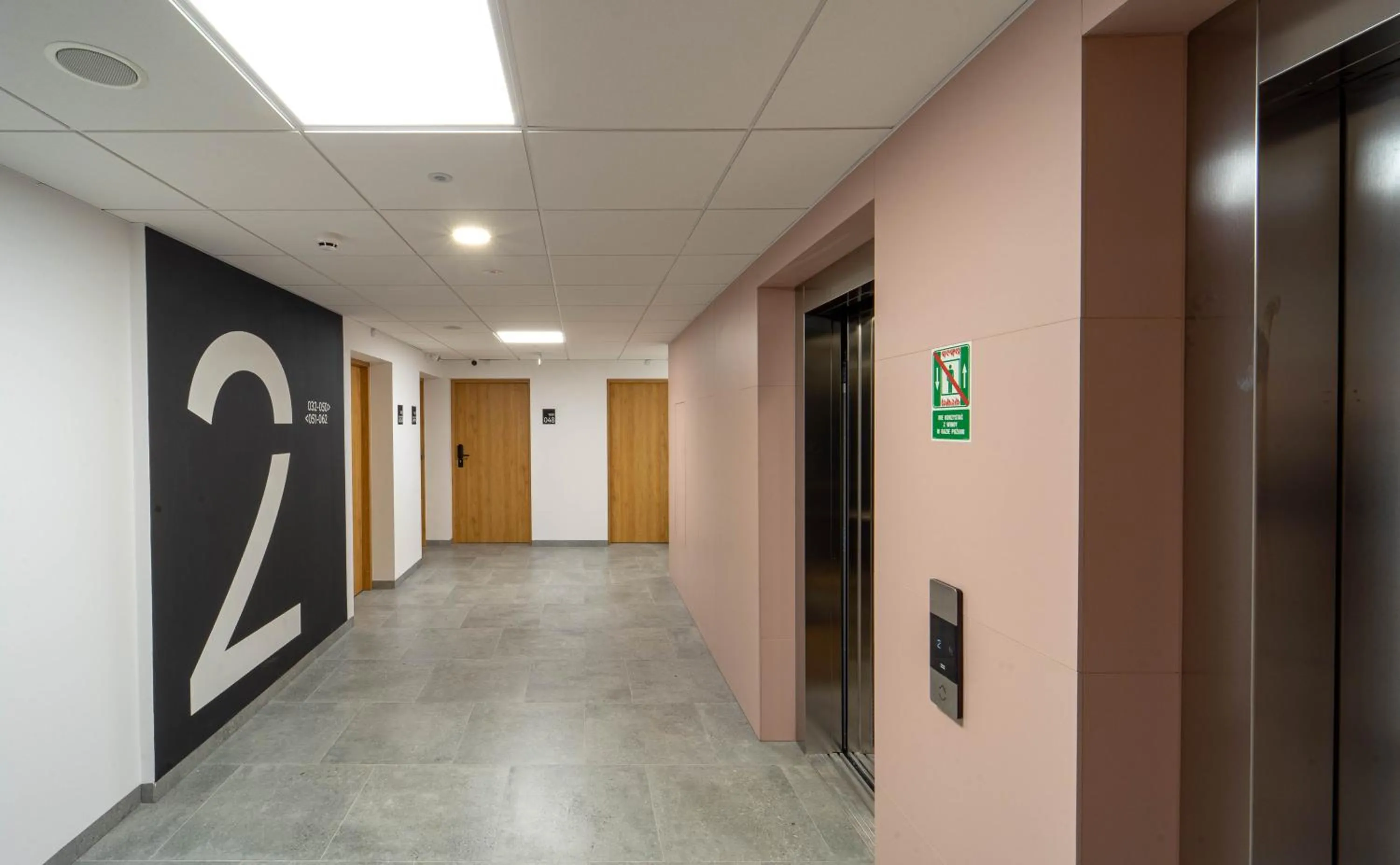 elevator in Milo Aparthotel