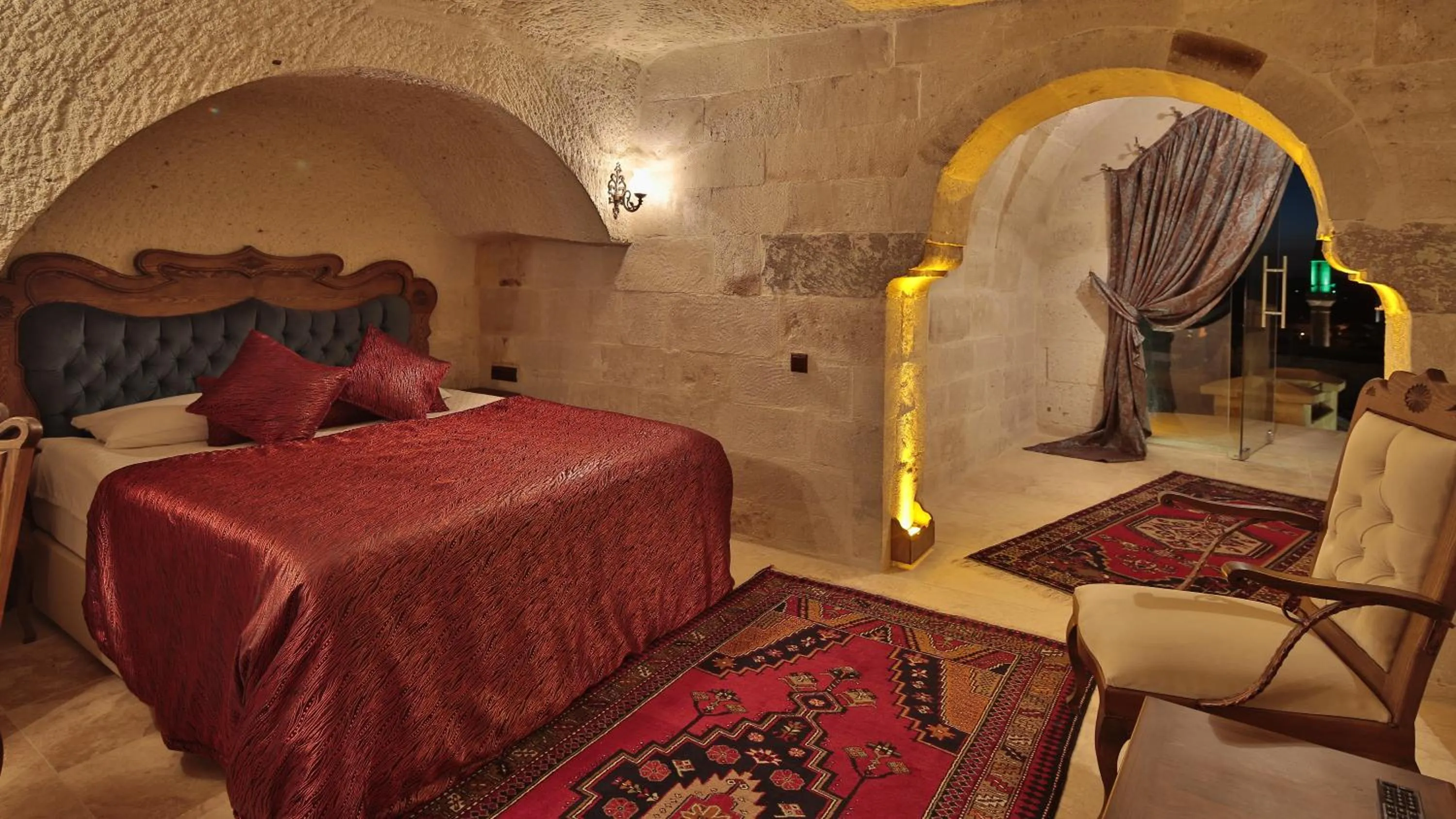Shower, Bed in Phocas Cave Suites
