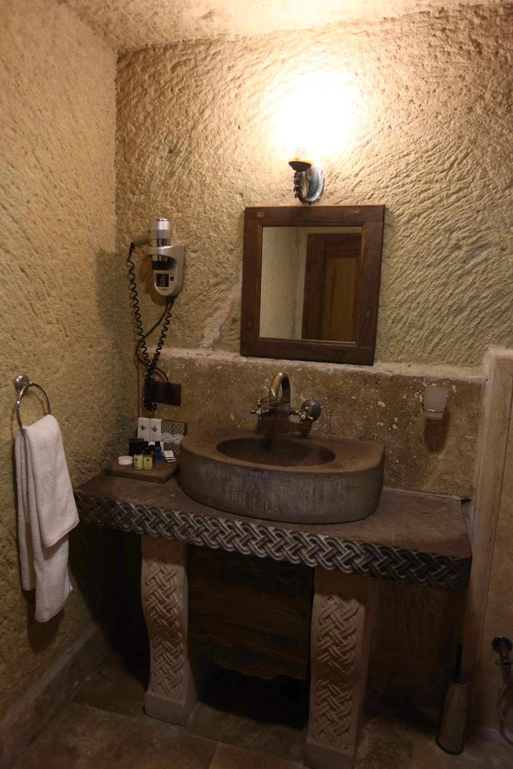 Bathroom in Phocas Cave Suites