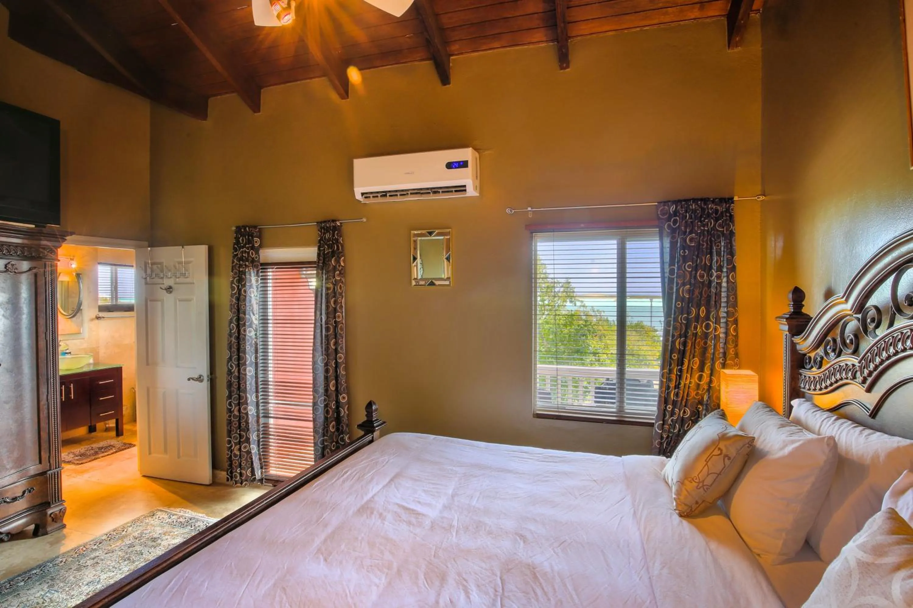 Bed in Neptune Villas