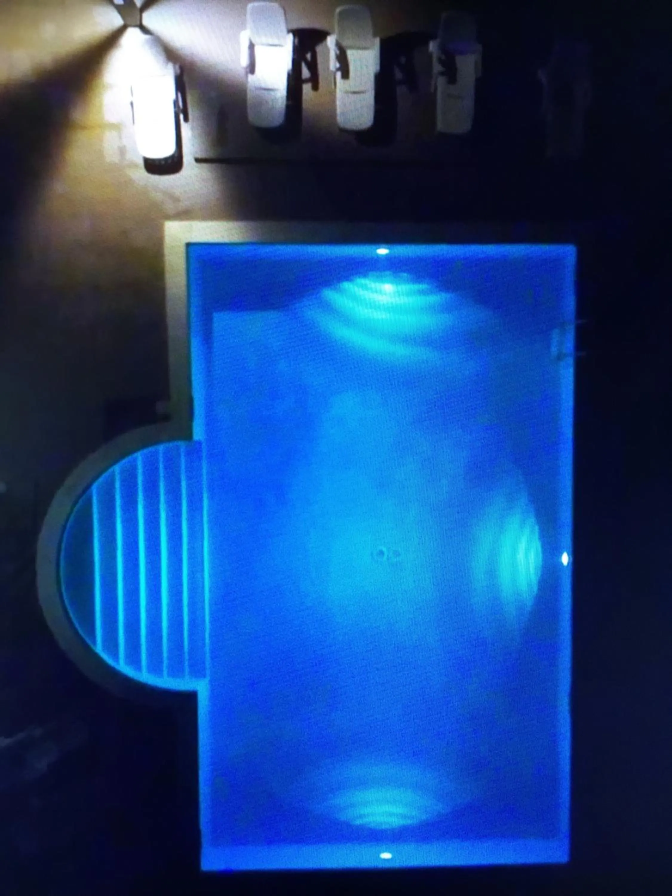 Swimming pool in B&B Torrefano