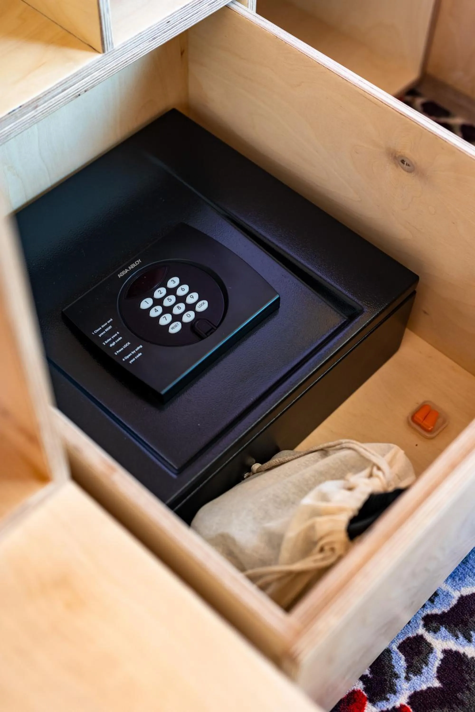 safe in Independente Bica