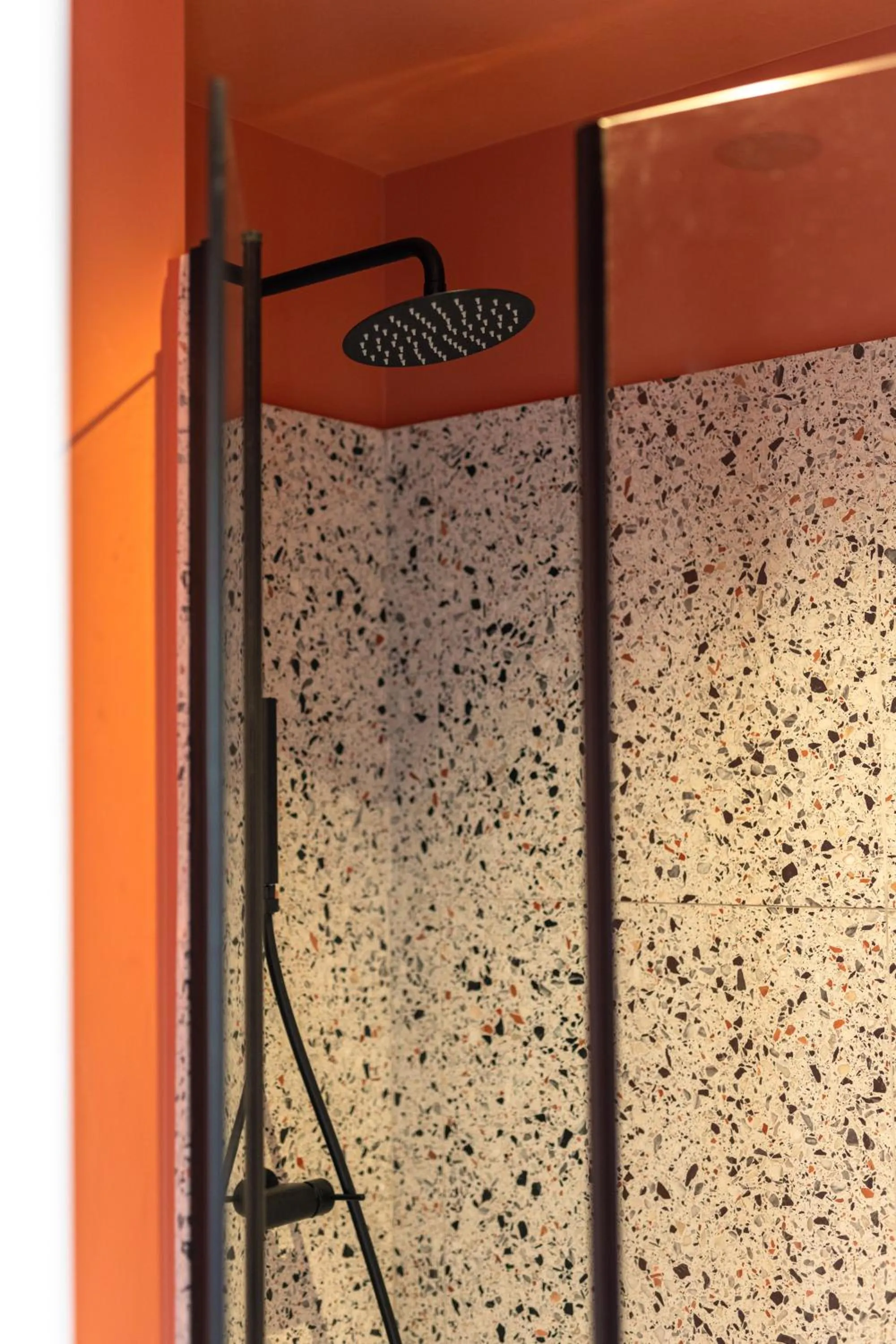 Shower in Independente Bica