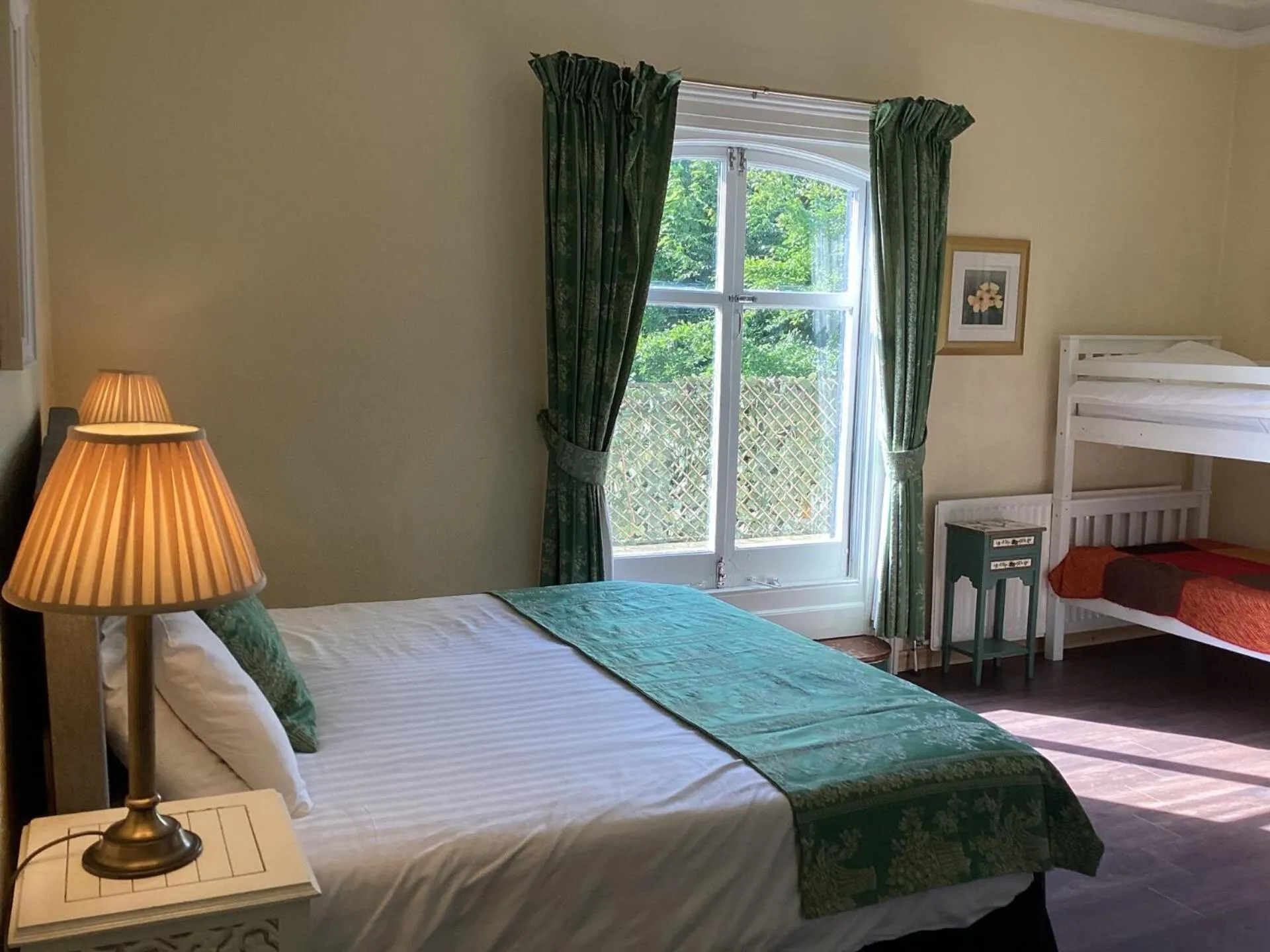 Bedroom in OYO Rayanne House Guest Accommodation