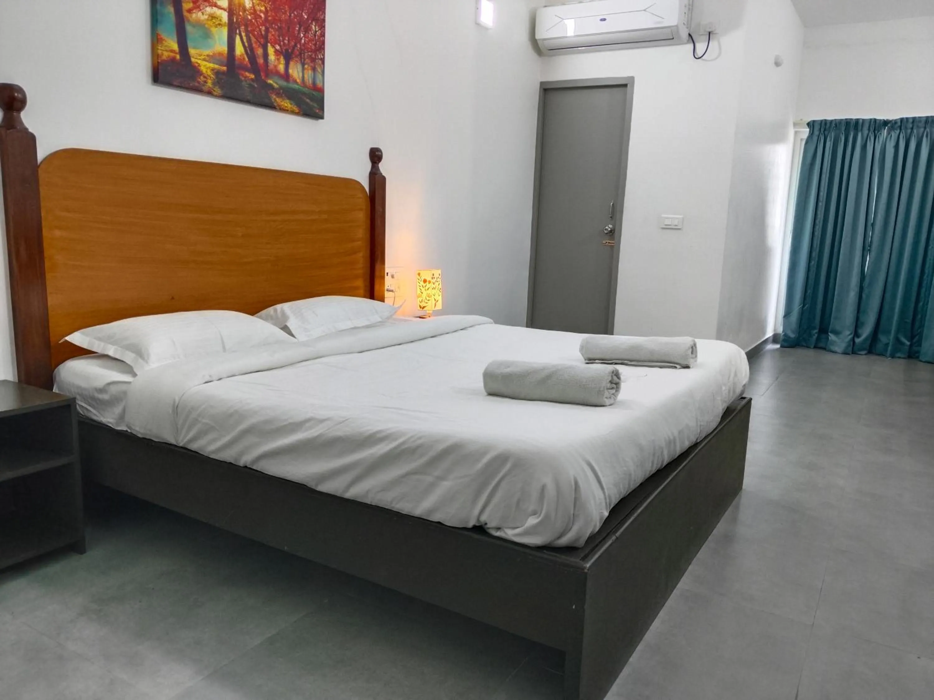 Bedroom, Bed in Auro Maison