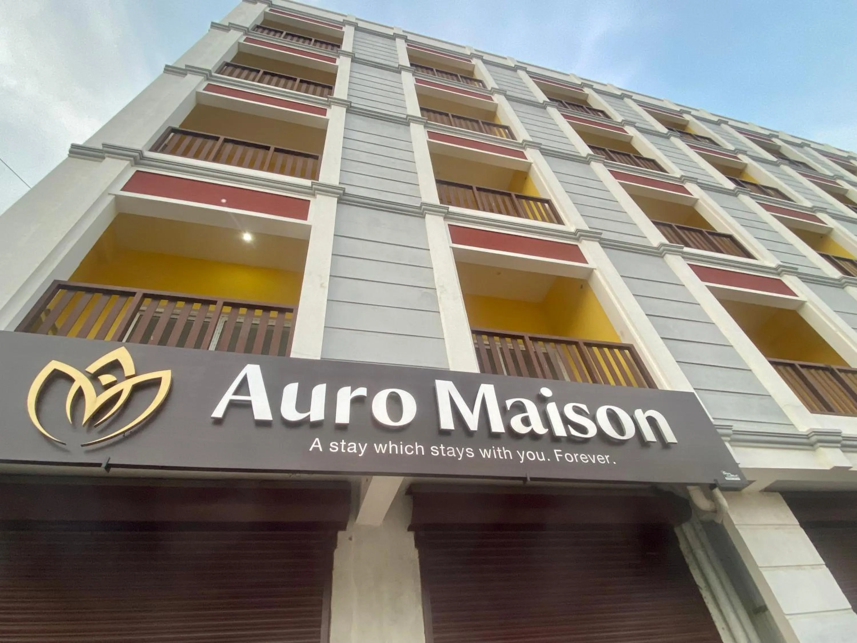 Property building in Auro Maison