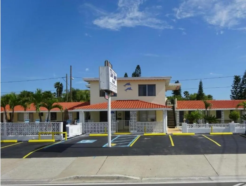 Property building in EBBTIDE INN