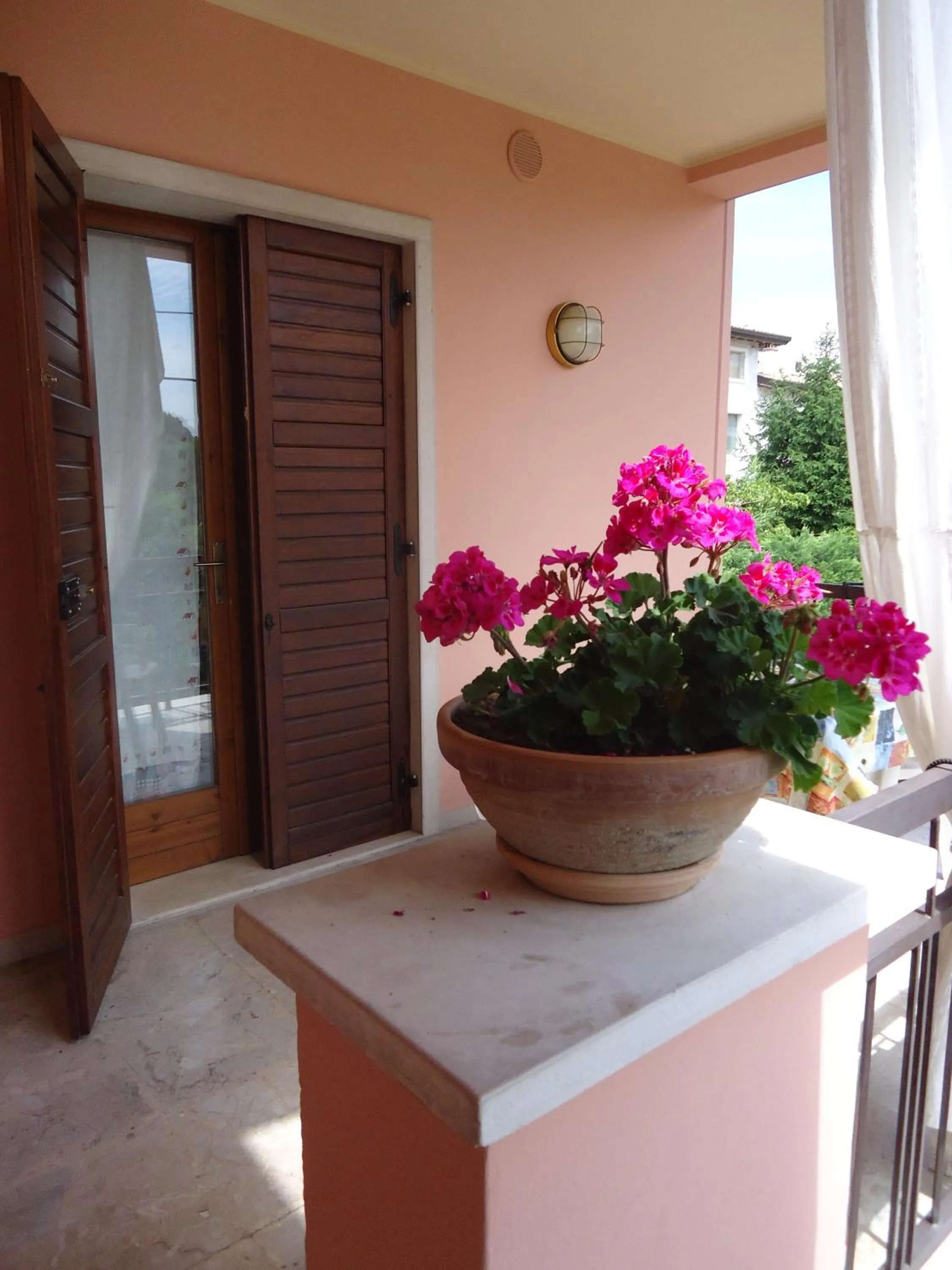 Facade/entrance in B&B Laura
