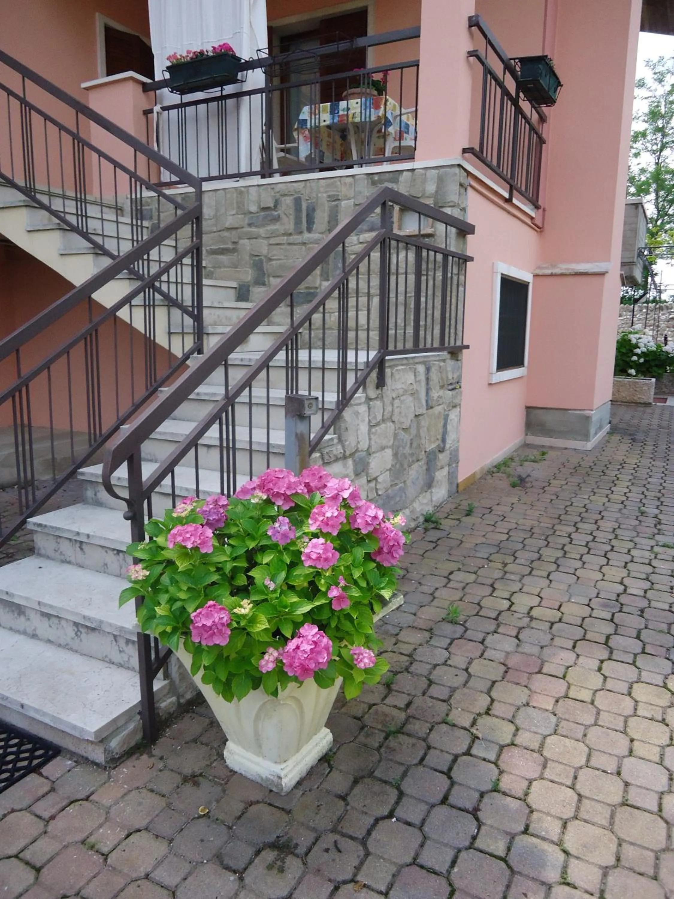 Facade/entrance in B&B Laura