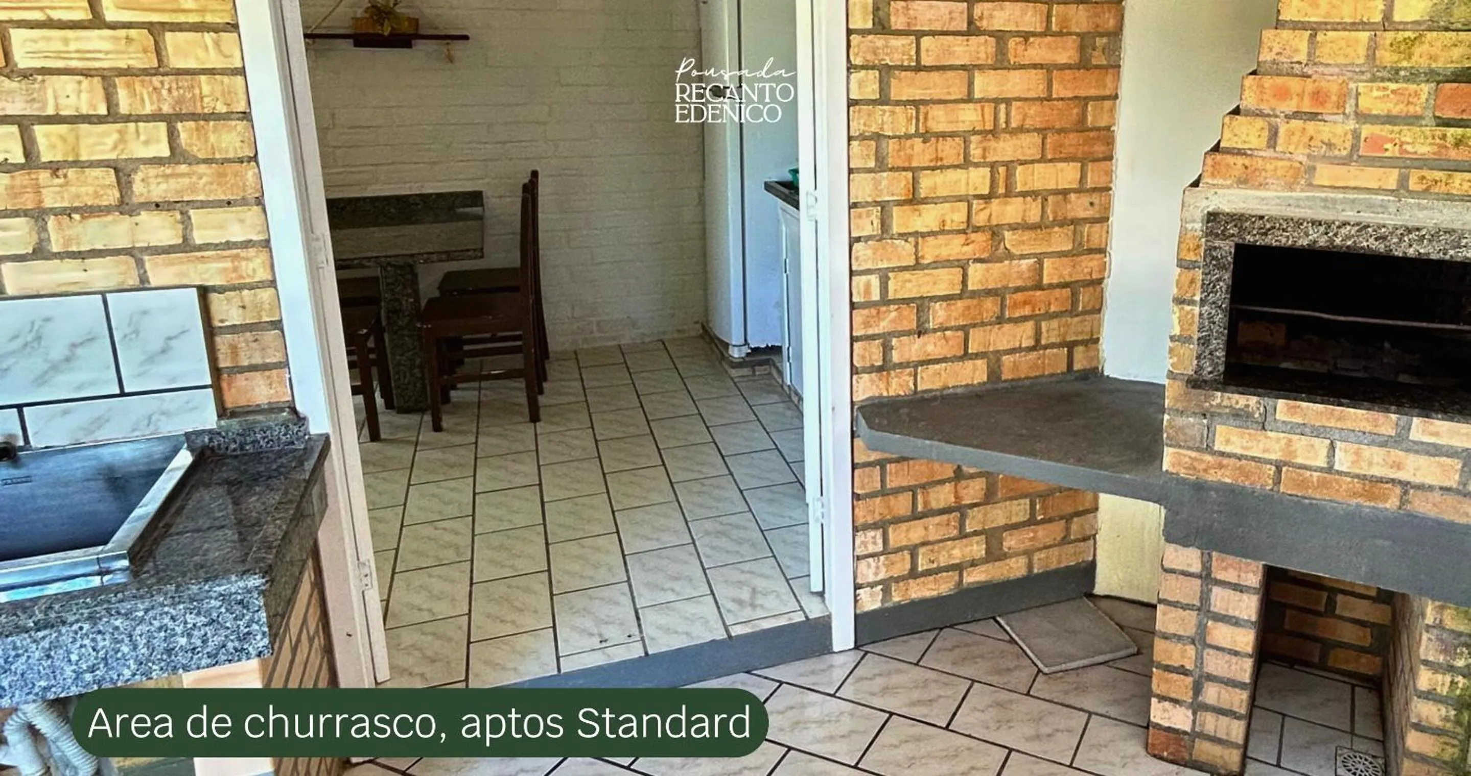 BBQ facilities in Pousada Recanto Edênico - à beira mar da Praia Ponta do Papagaio, Palhoça SC