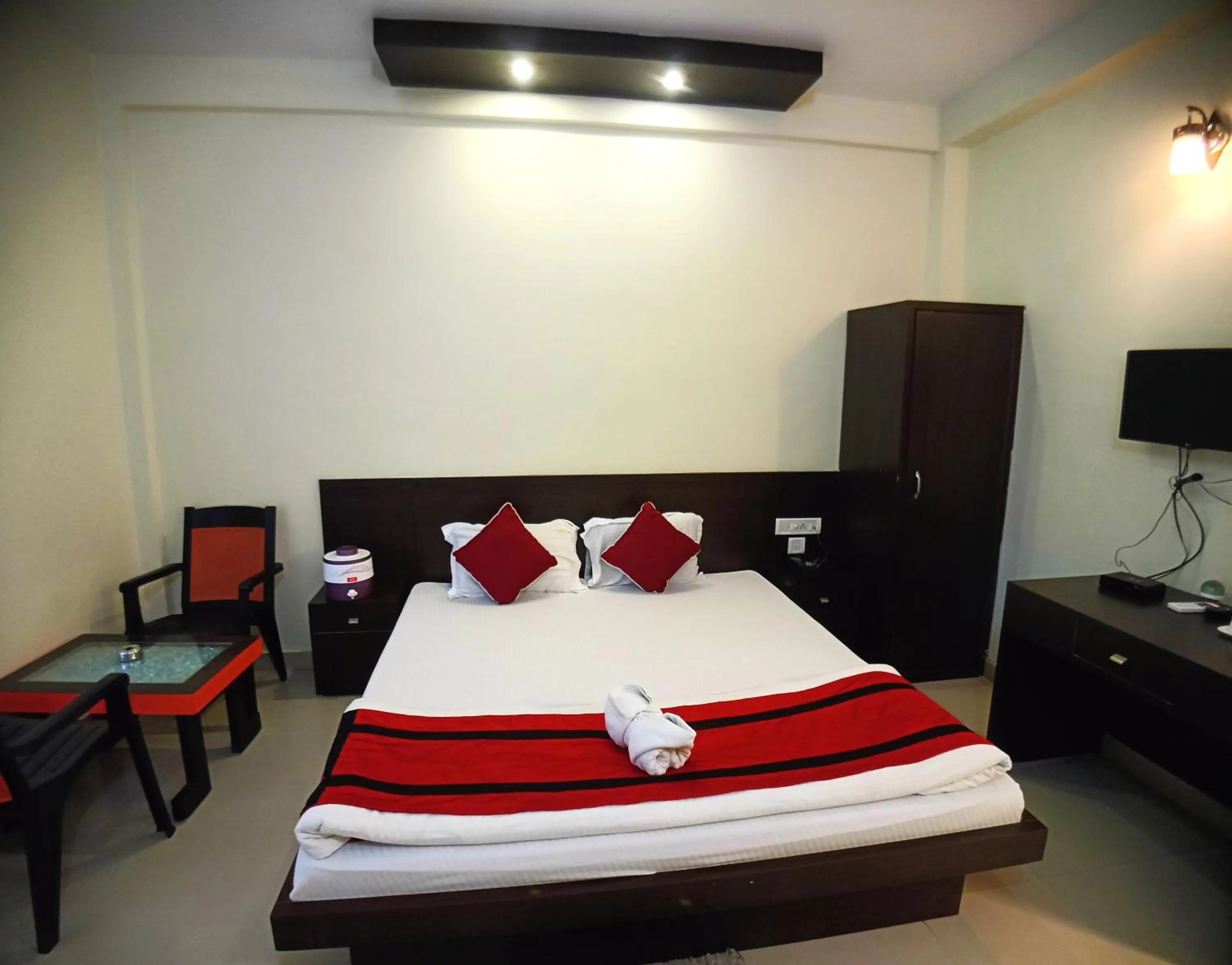 Bed in Shinjini Resort