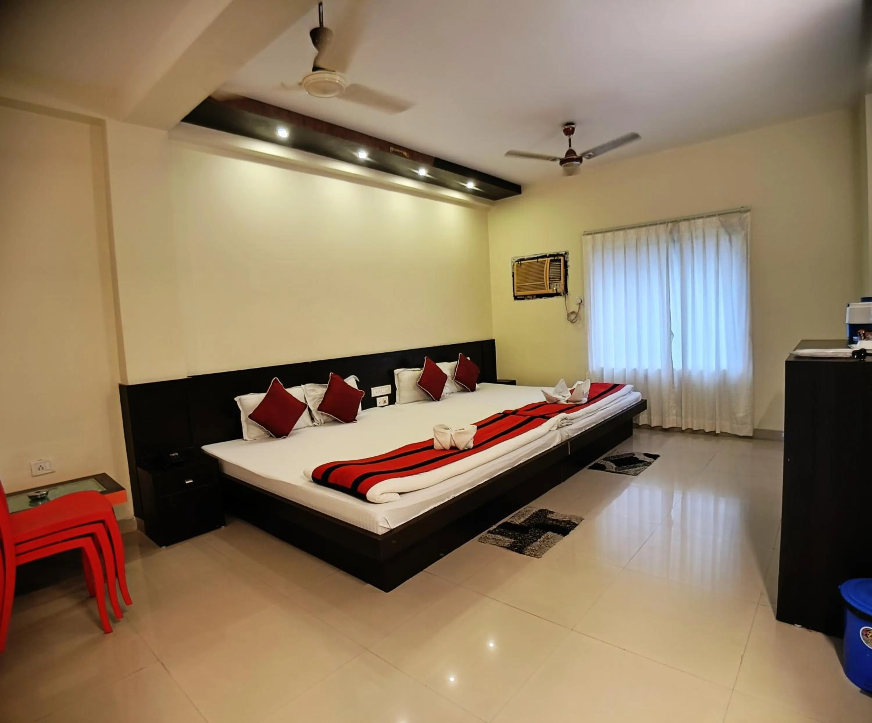 Bed in Shinjini Resort