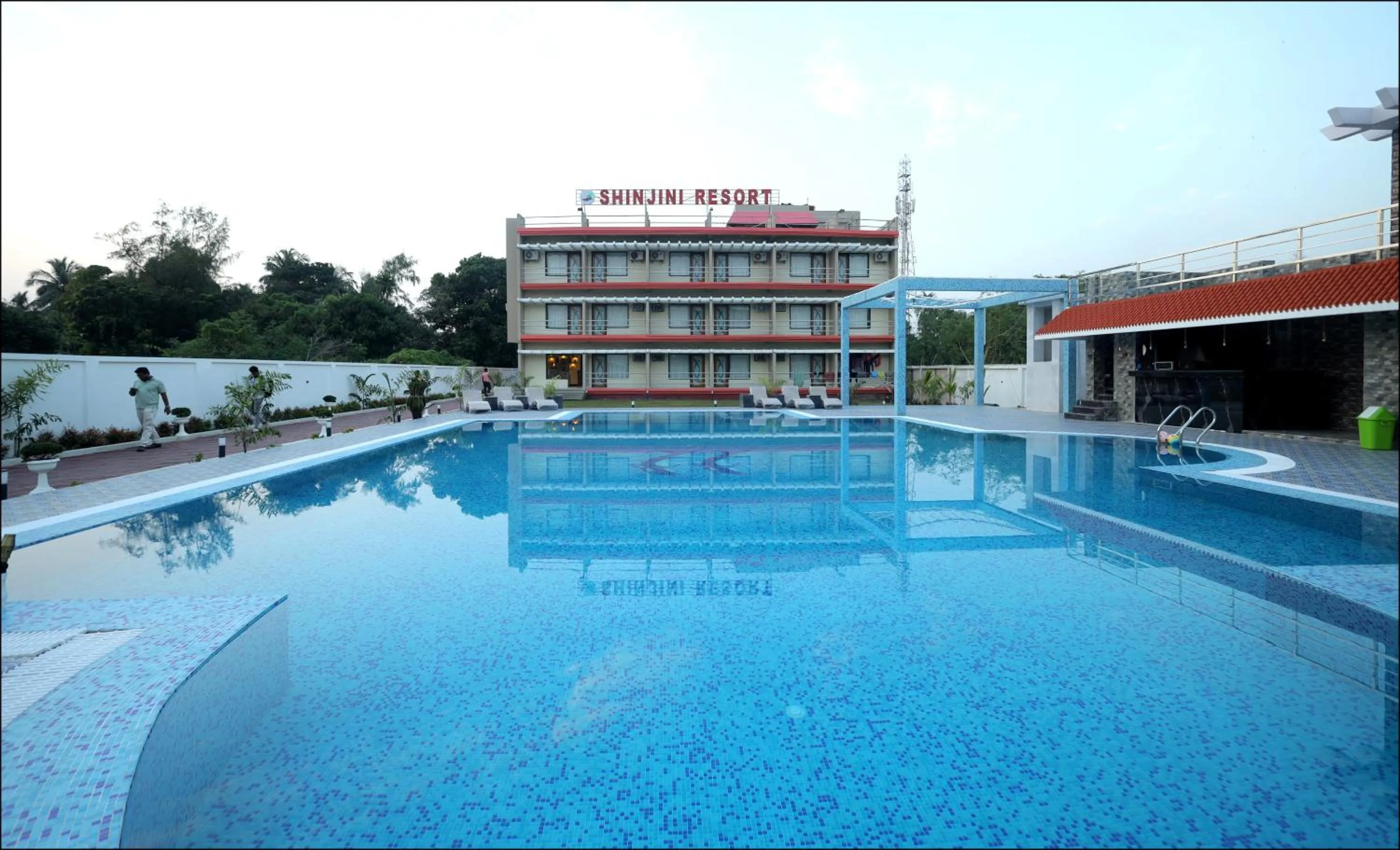 Swimming pool in Shinjini Resort
