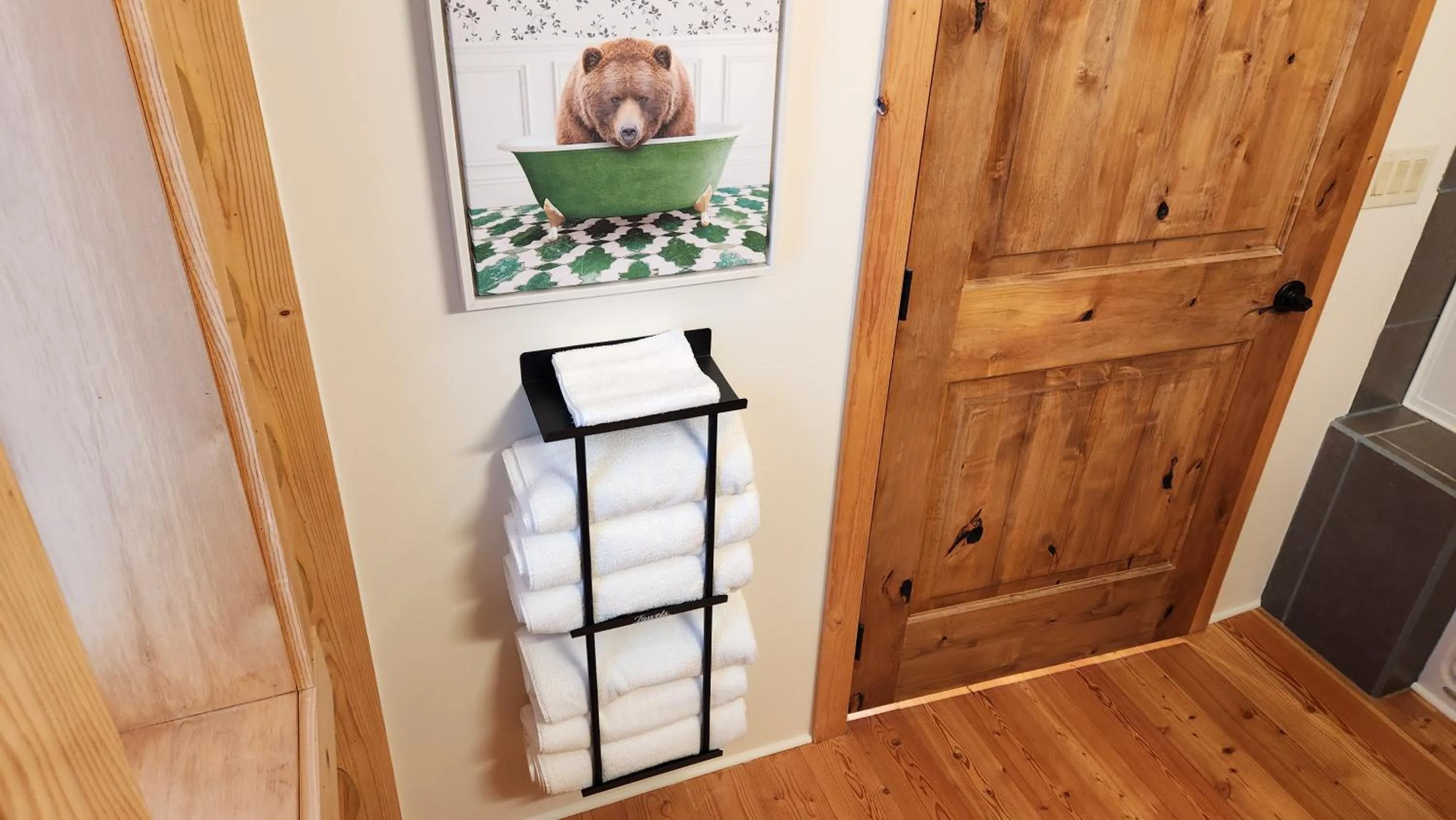 Bathroom in Beargrass Lodging & RV Resort