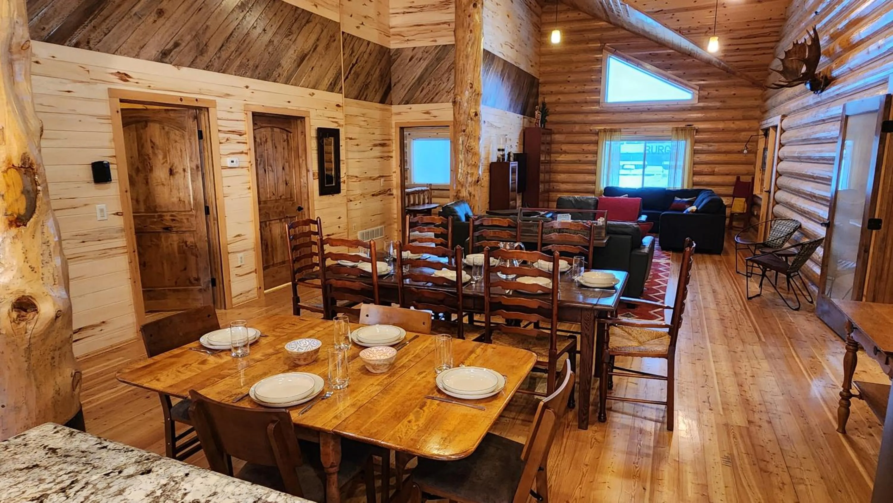 Living room in Beargrass Lodging & RV Resort