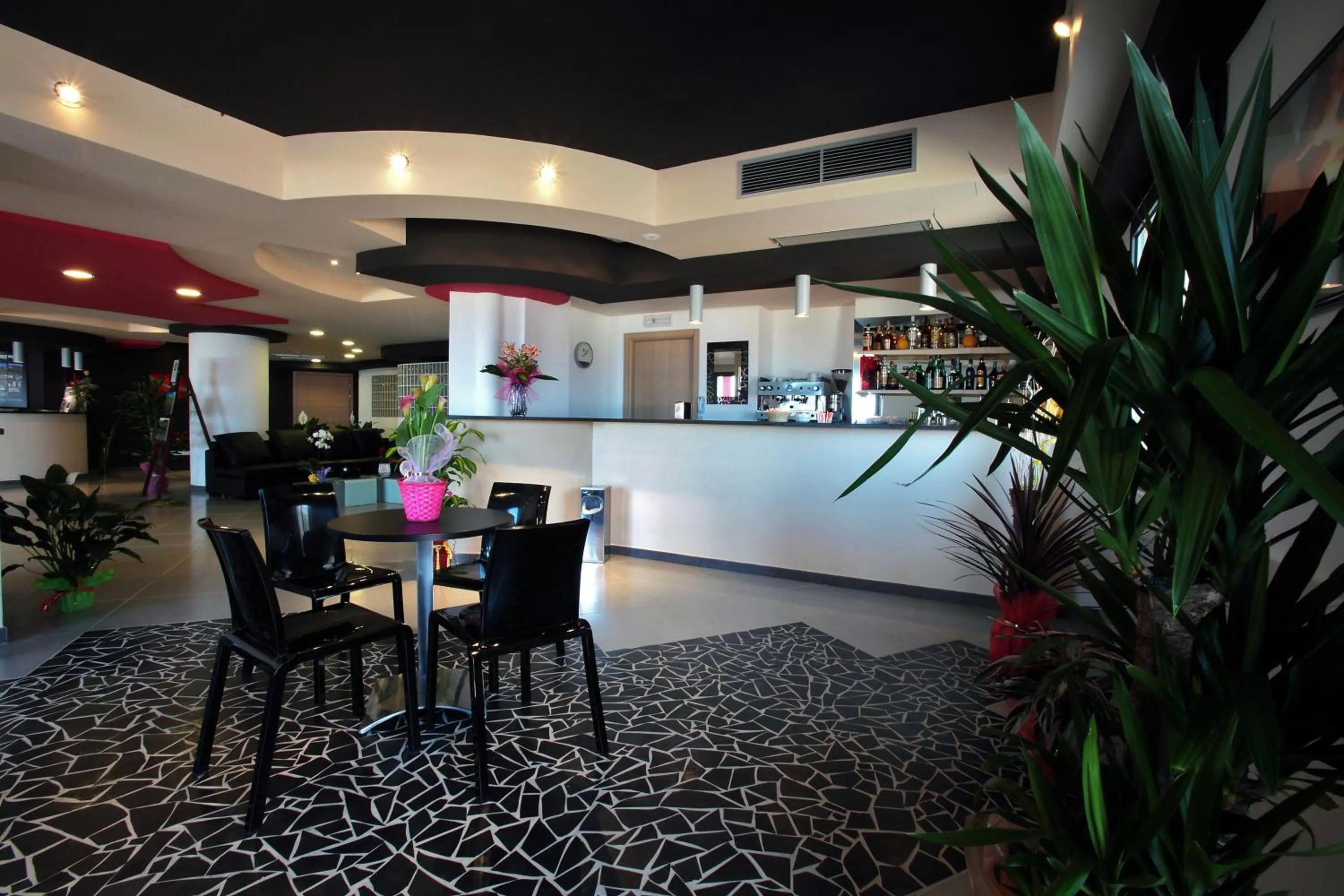 Lounge or bar in Tus'Hotel