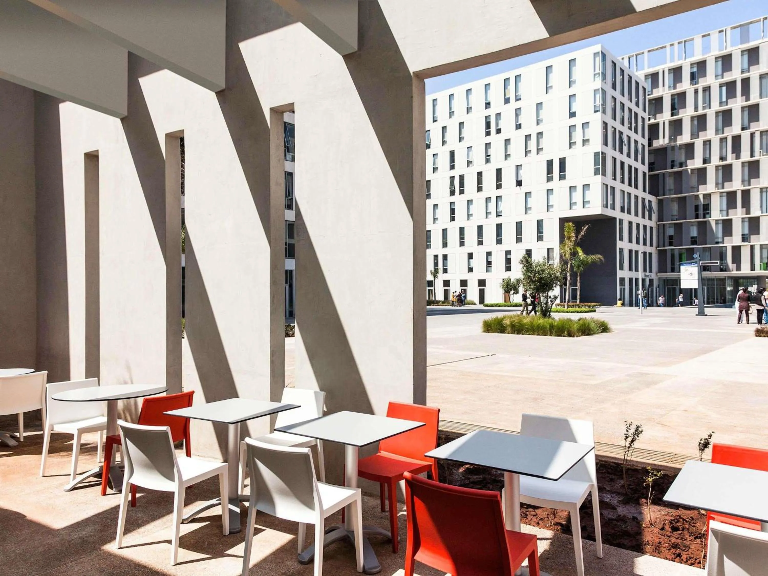 Property building in Ibis Casanearshore