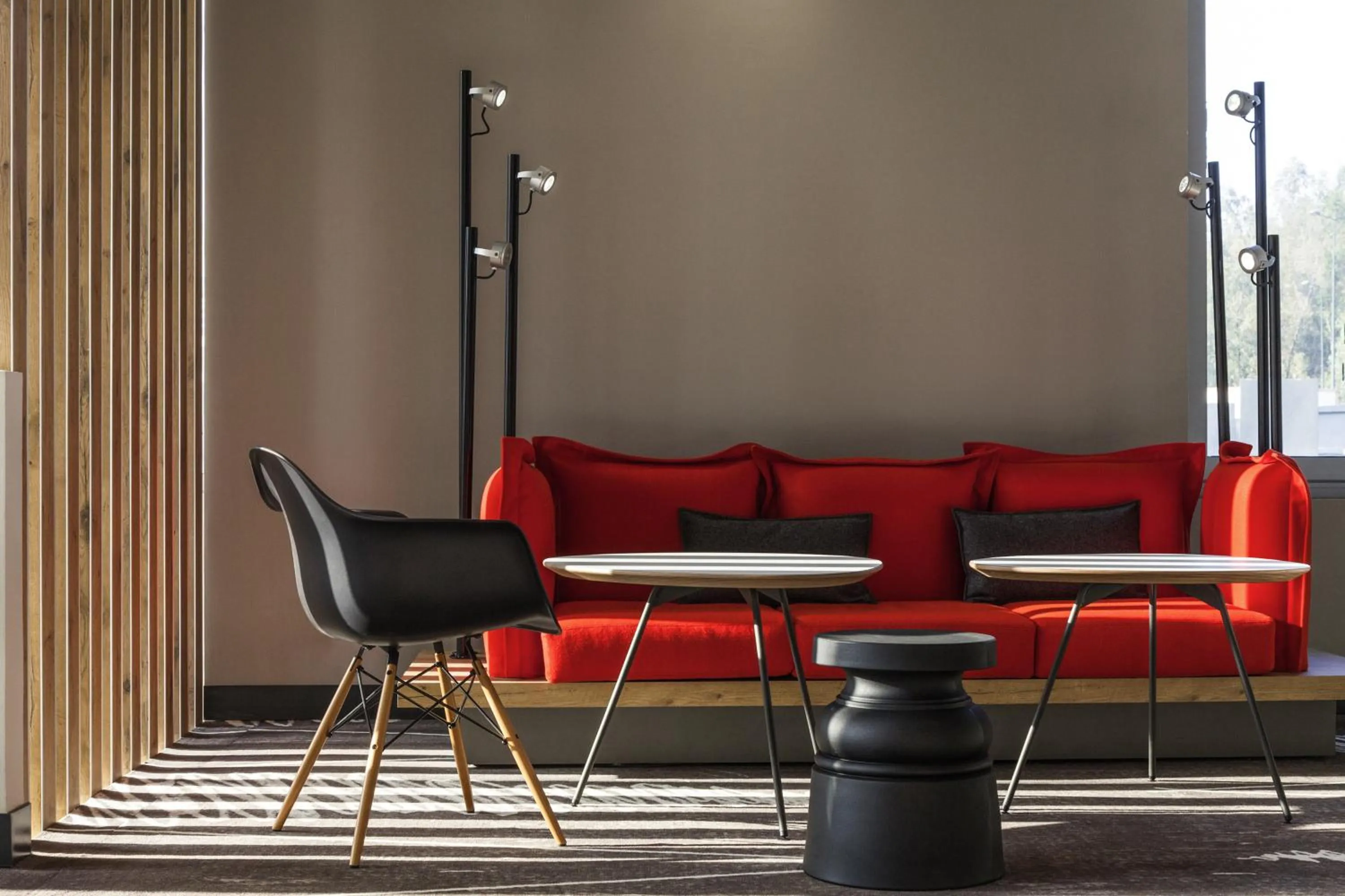 Lounge or bar in Ibis Casanearshore