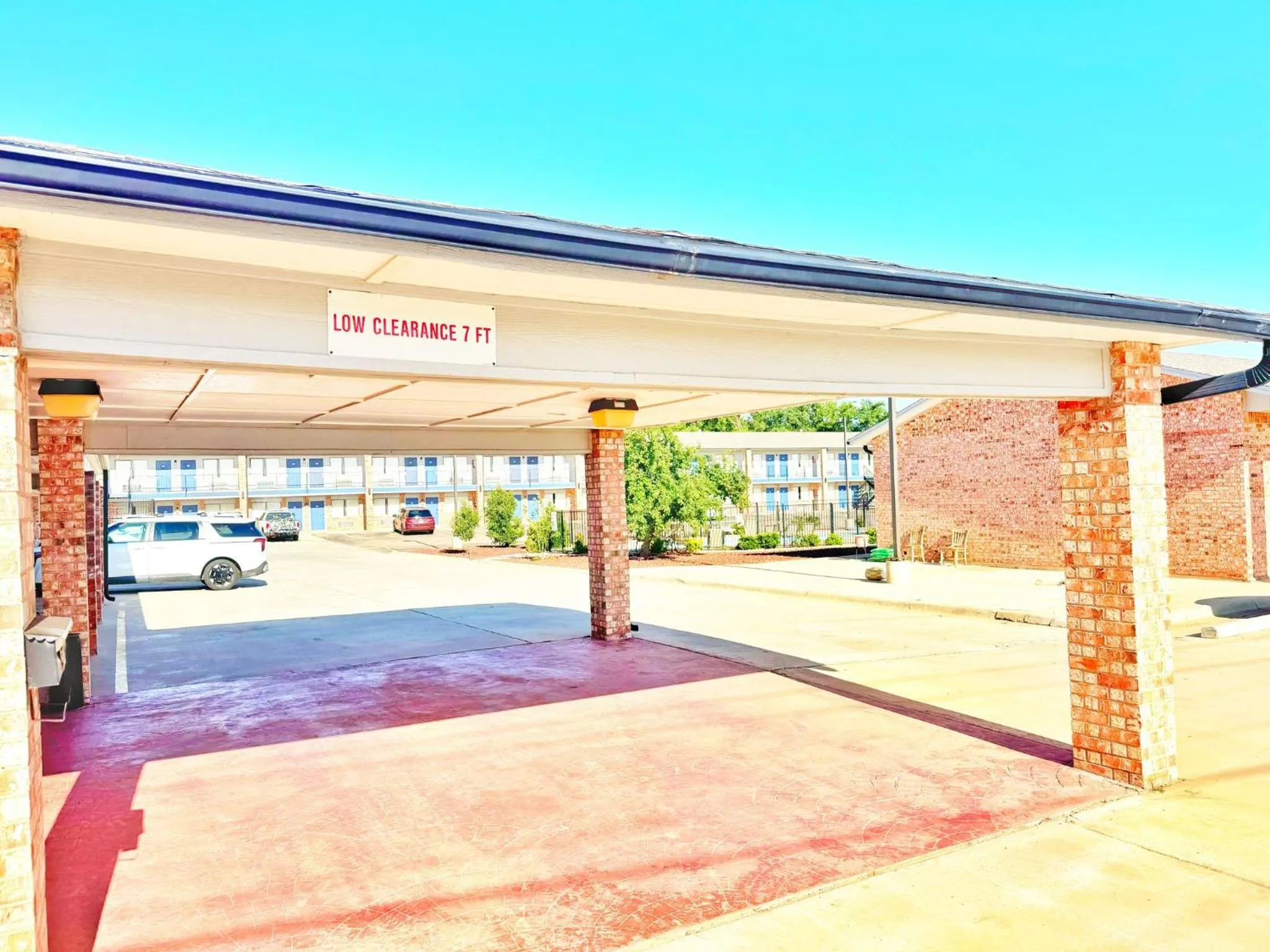 Facade/entrance in Shiloh Inn Lamesa