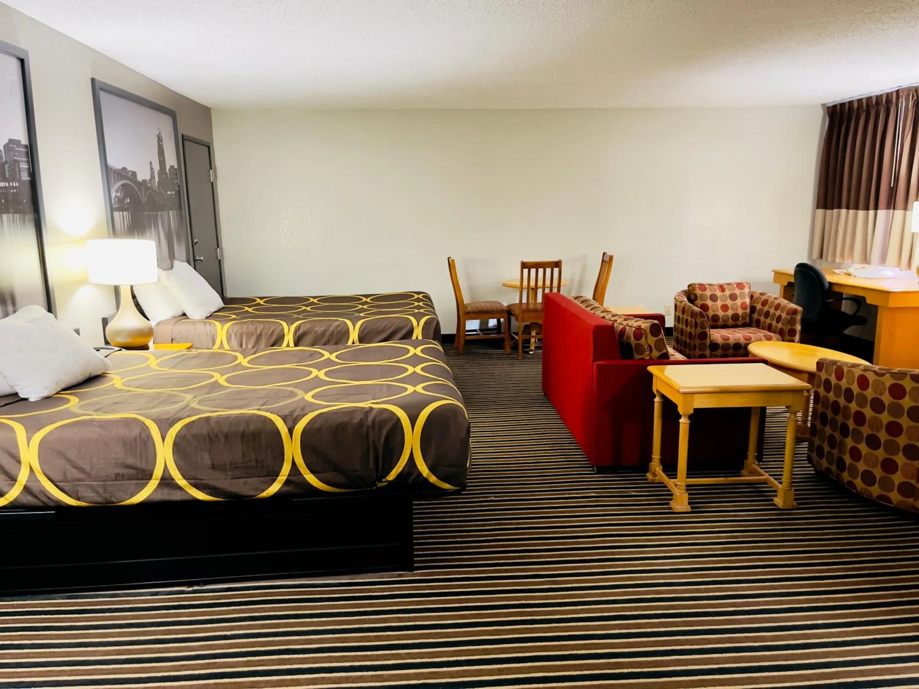 Bed in Super 8 by Wyndham Shakopee