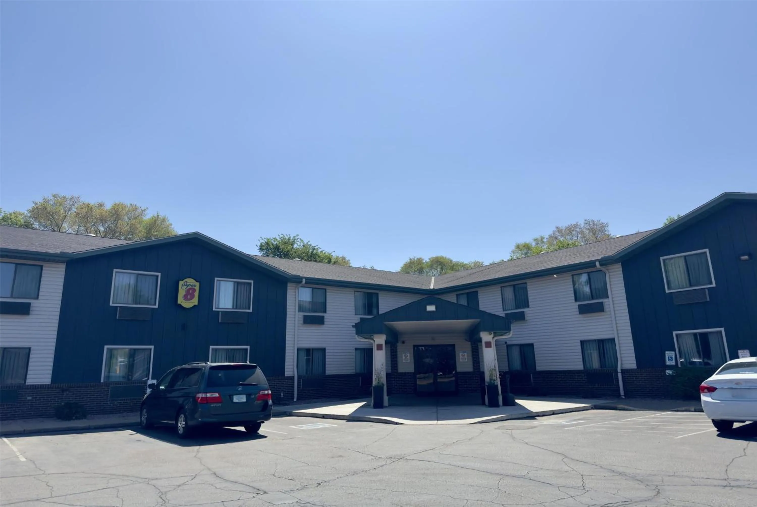 Property building in Super 8 by Wyndham Shakopee