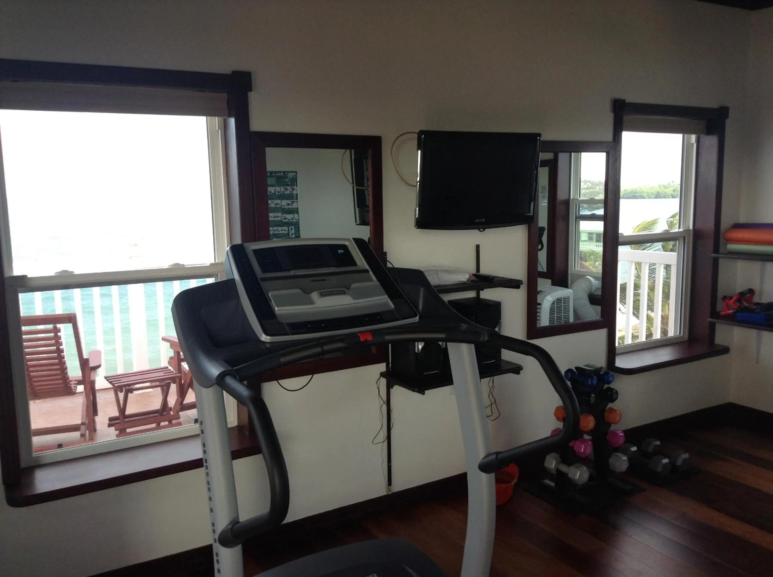 Fitness centre/facilities in Belizean Nirvana