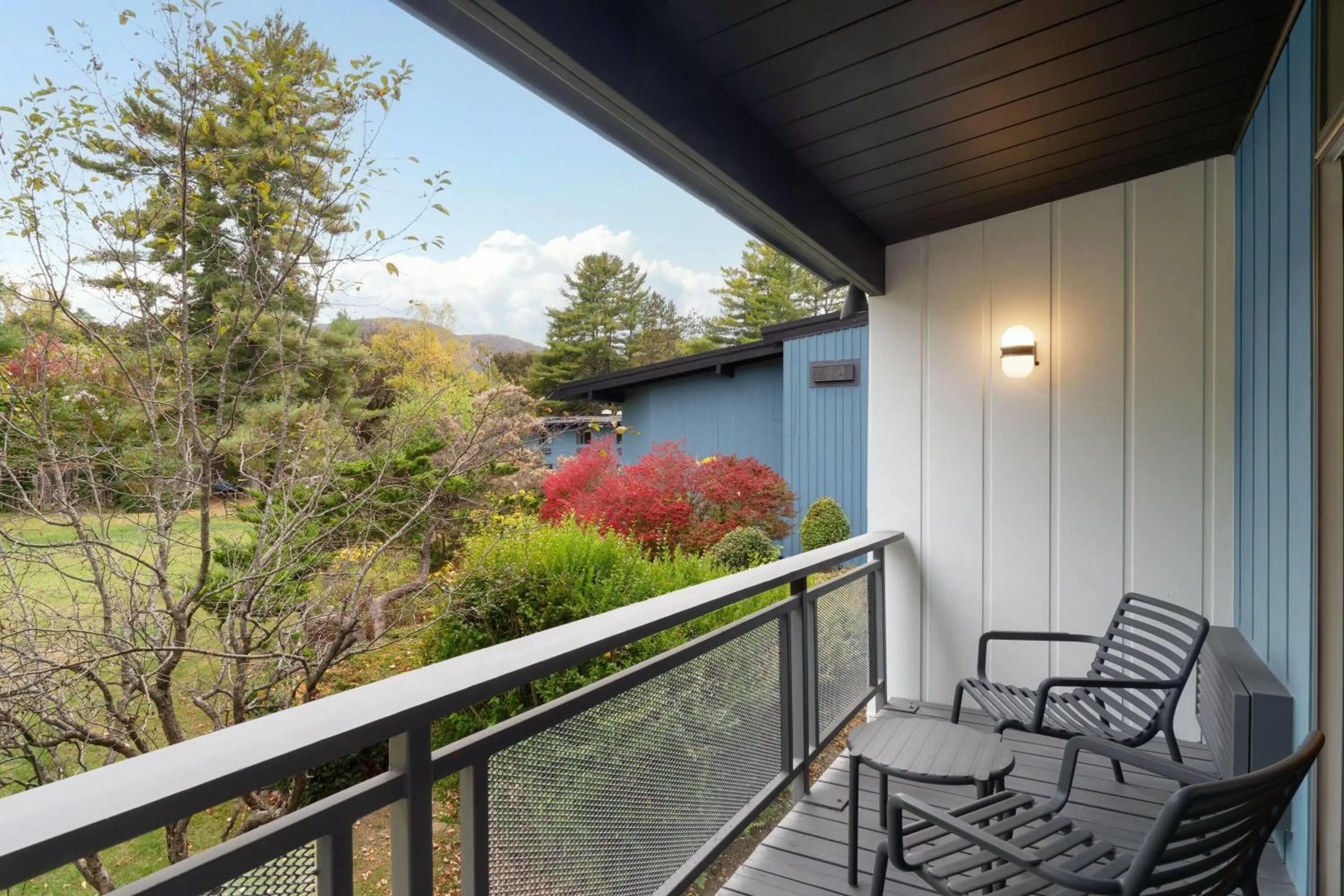 Photo of the whole room in Hotel Vervana, Trademark Collection by Wyndham