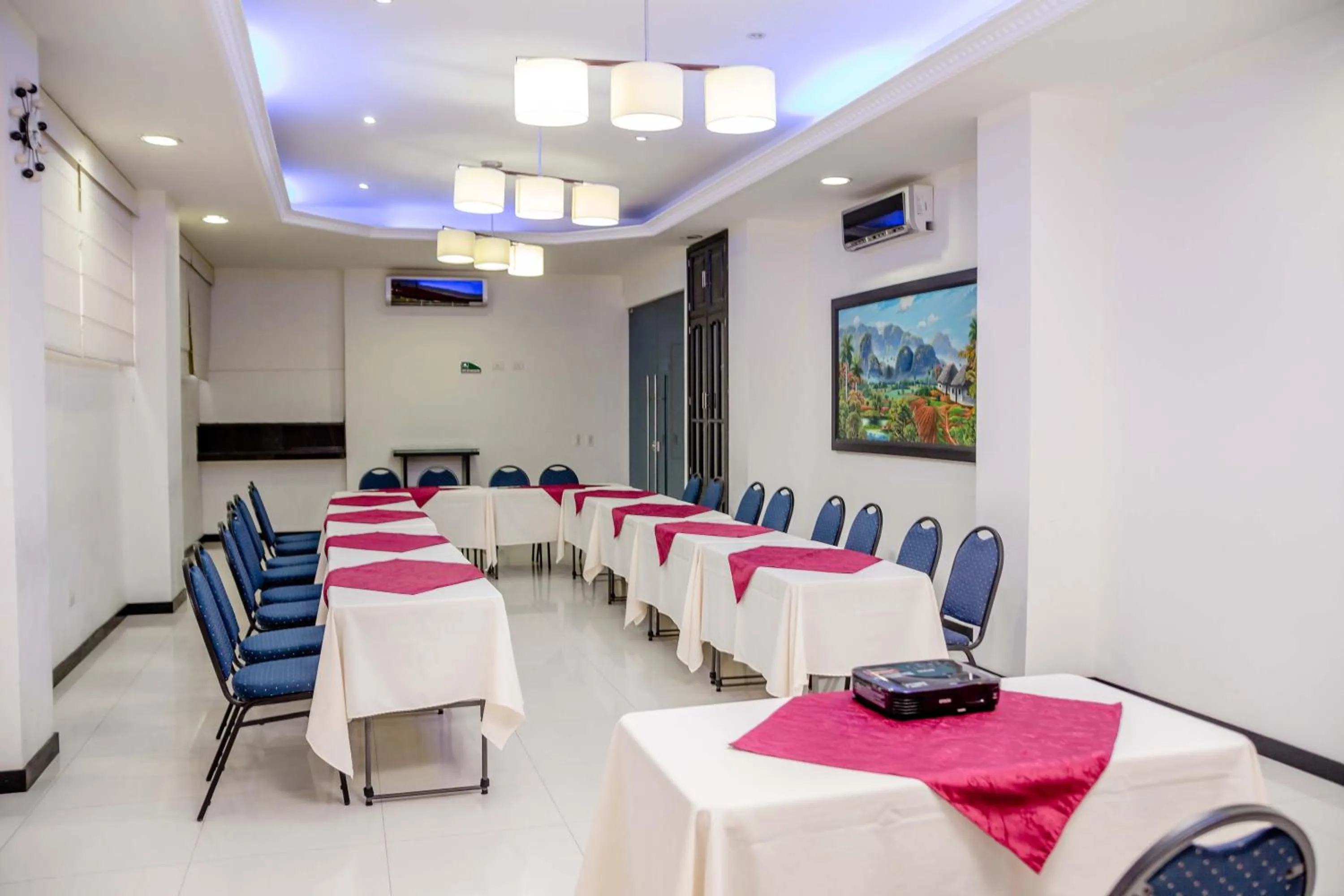 Business facilities in Hotel Medellín Rodadero